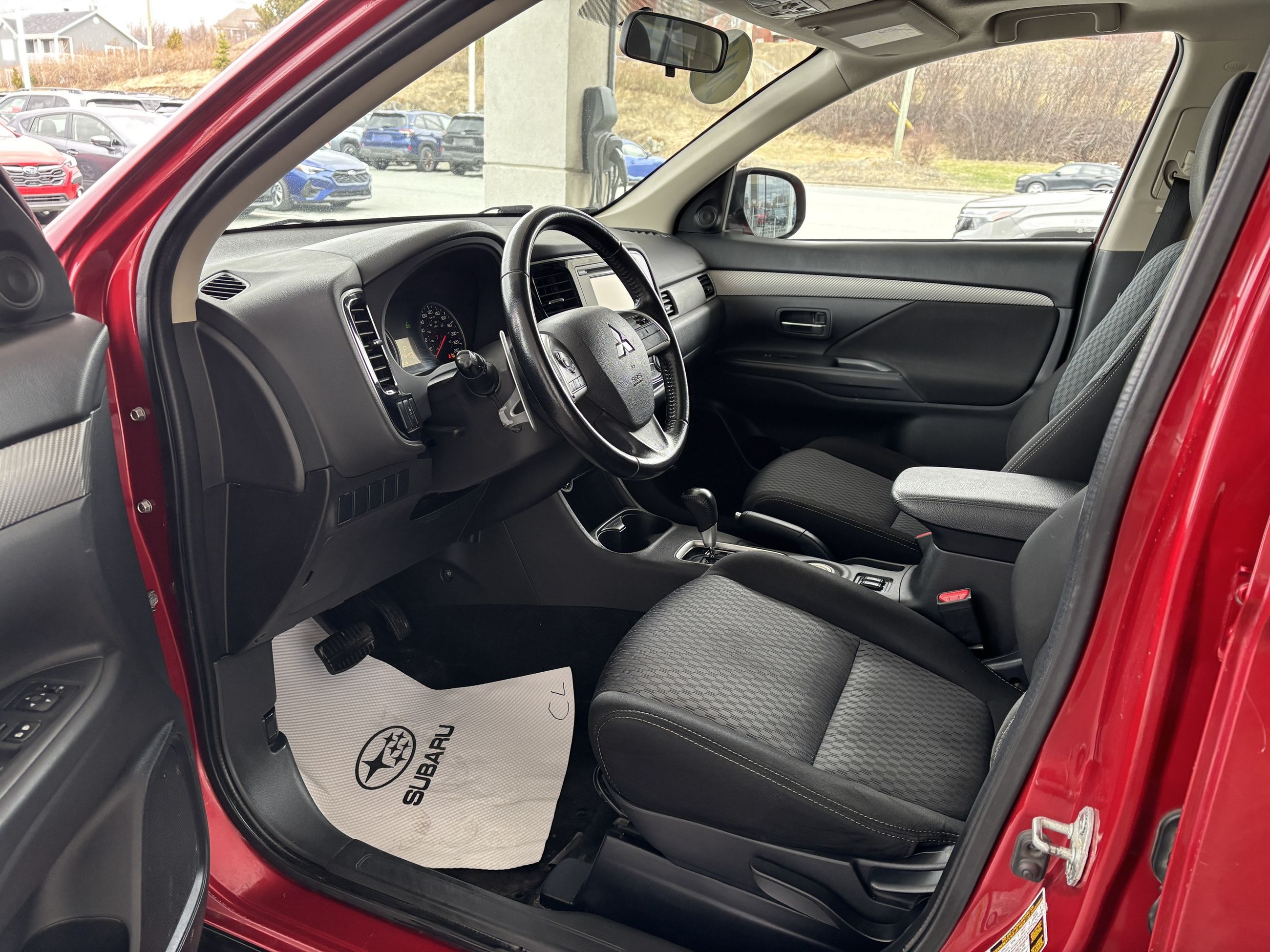 Mitsubishi Outlander 4WD 4dr SE 2015