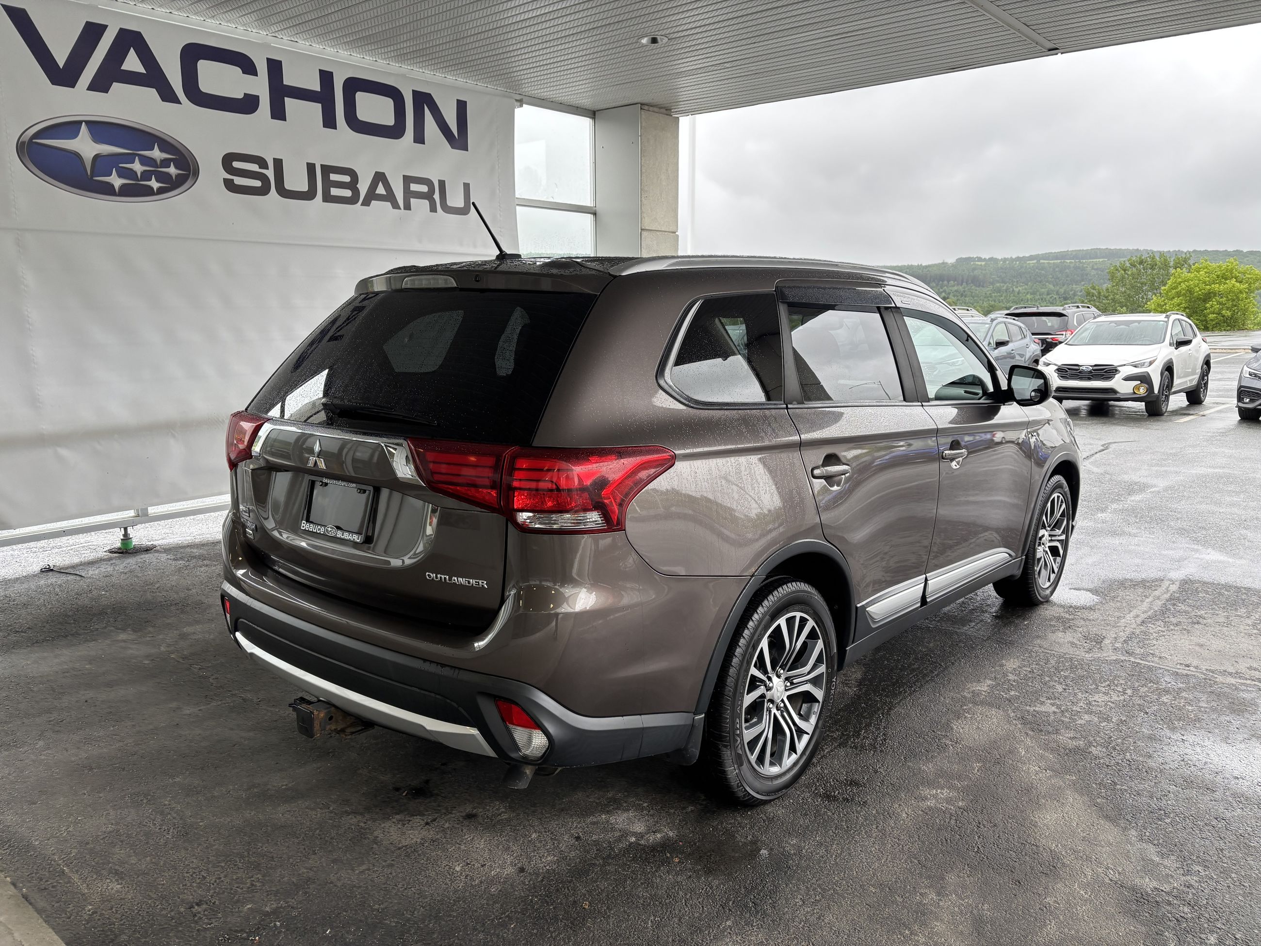 2016 Mitsubishi Outlander AWC 4dr SE