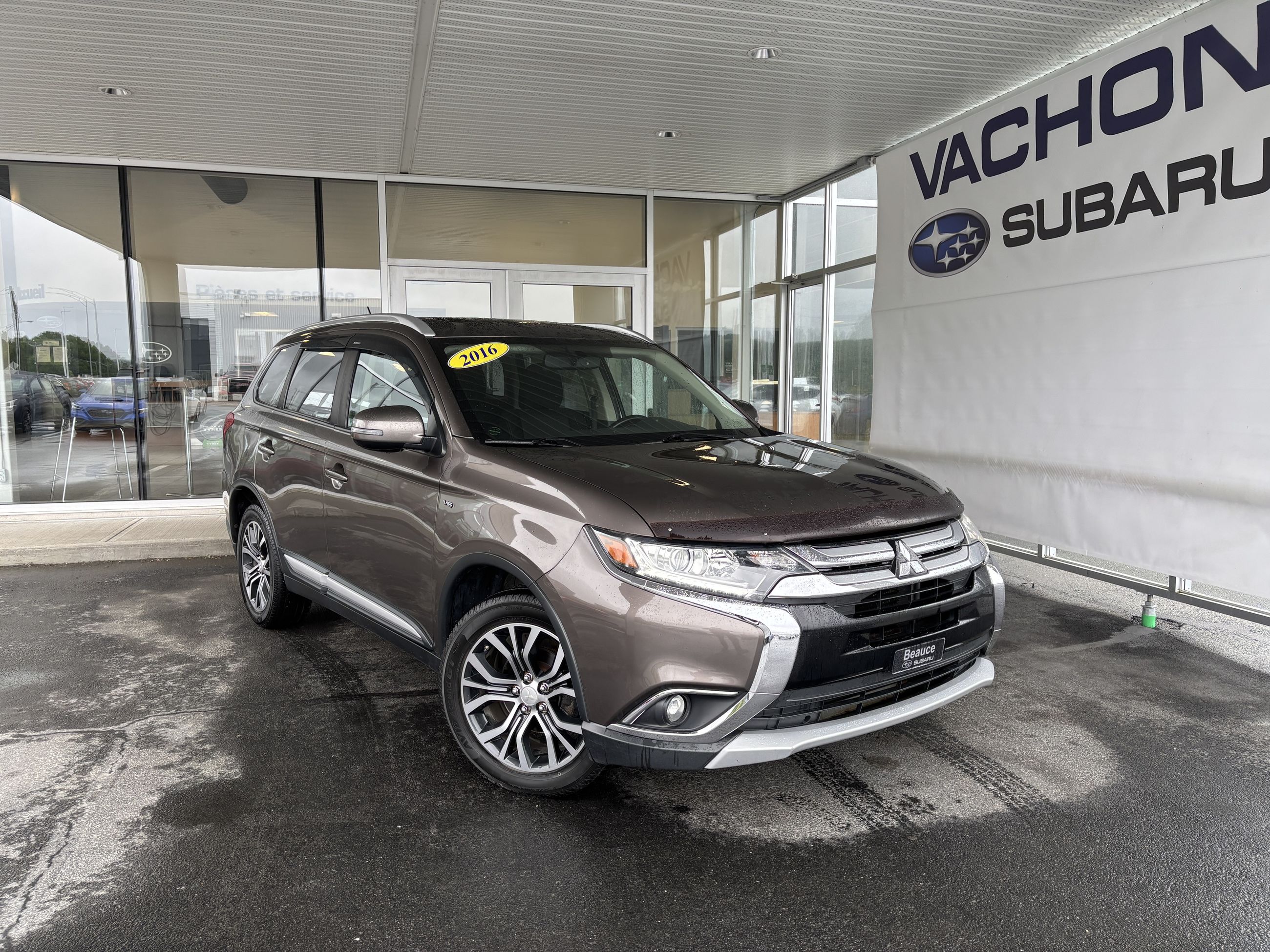 2016 Mitsubishi Outlander AWC 4dr SE