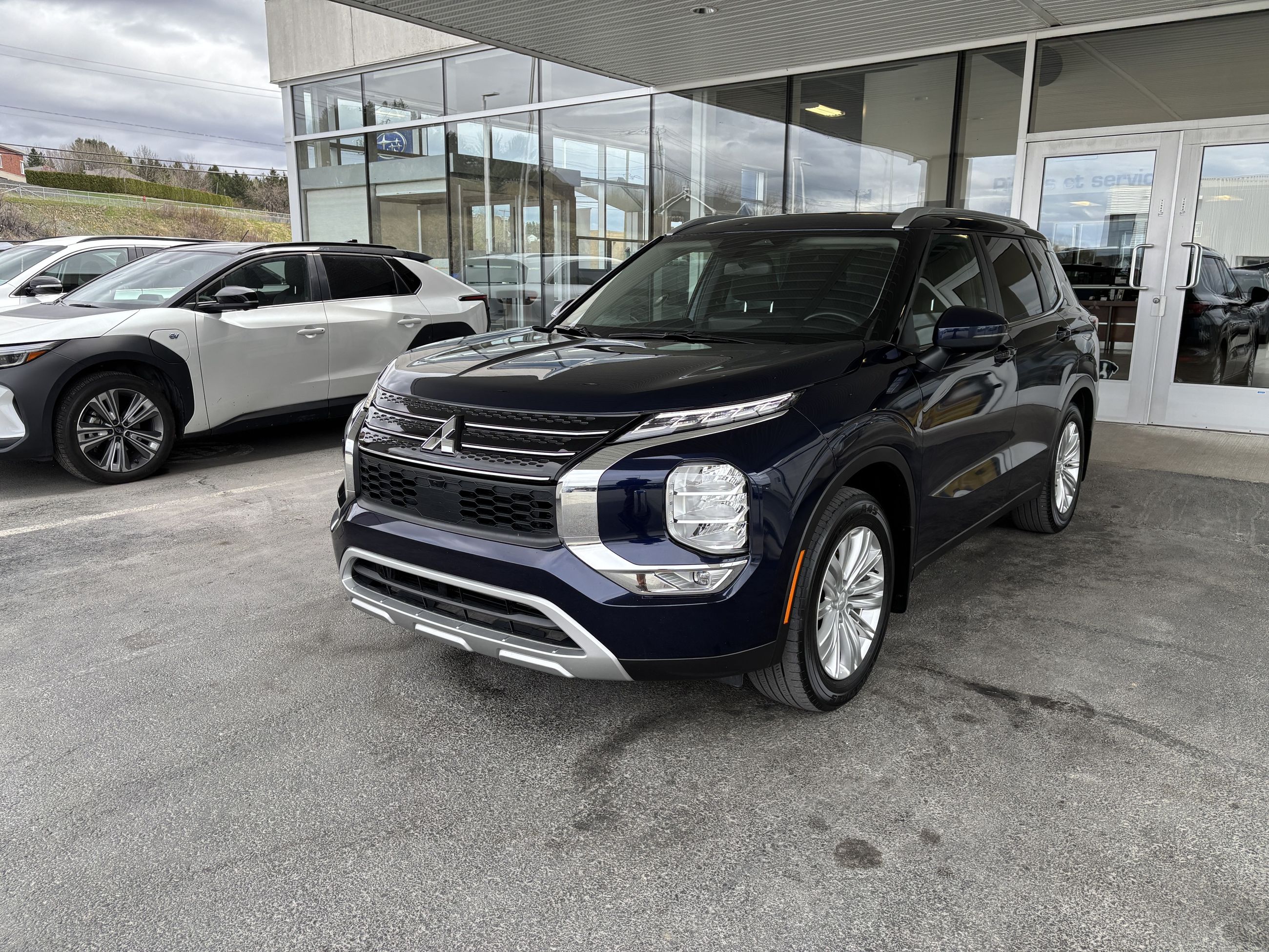 Mitsubishi Outlander SE S-AWC 2023