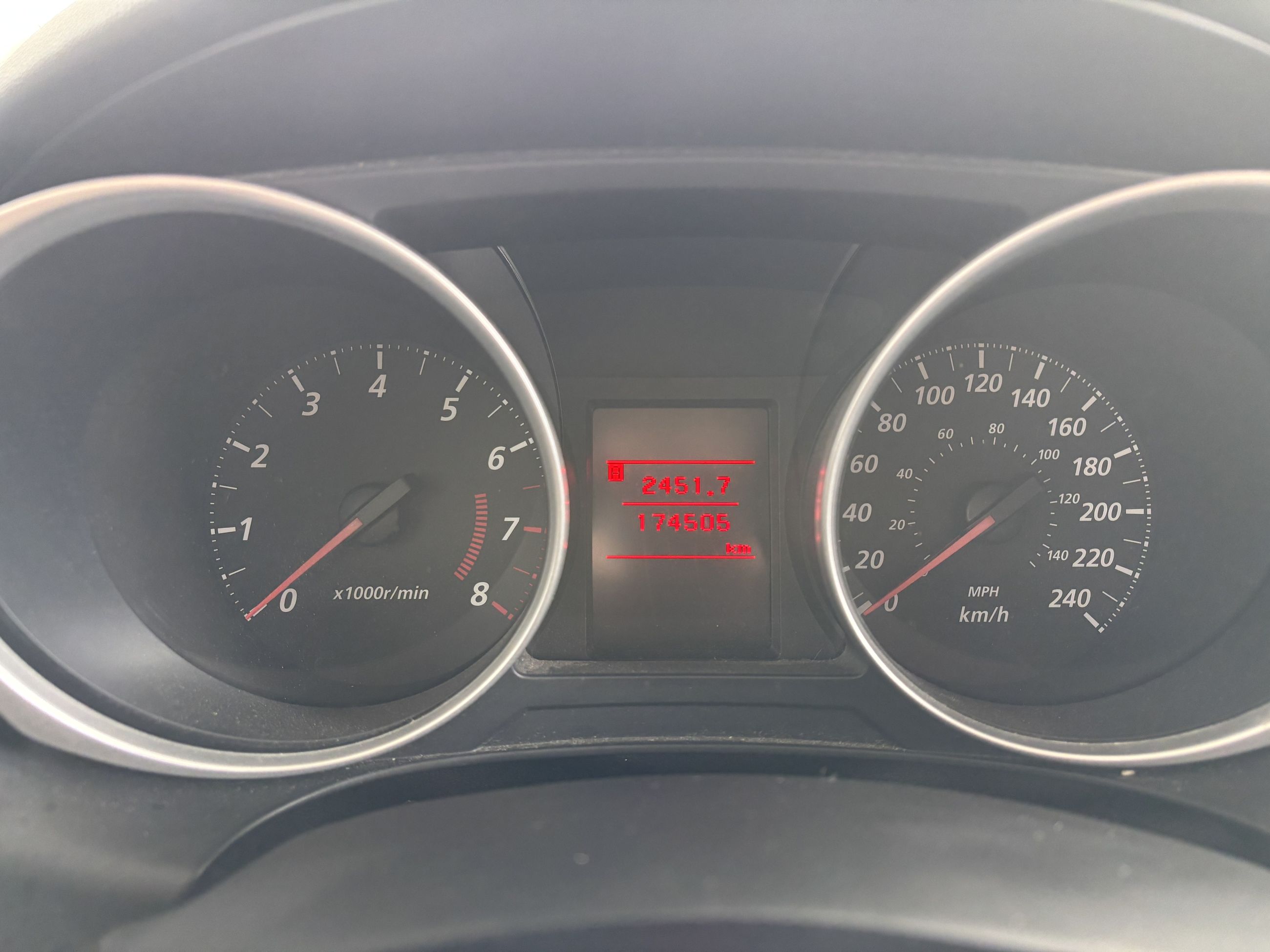 Mitsubishi RVR AWD 4dr CVT SE 2012