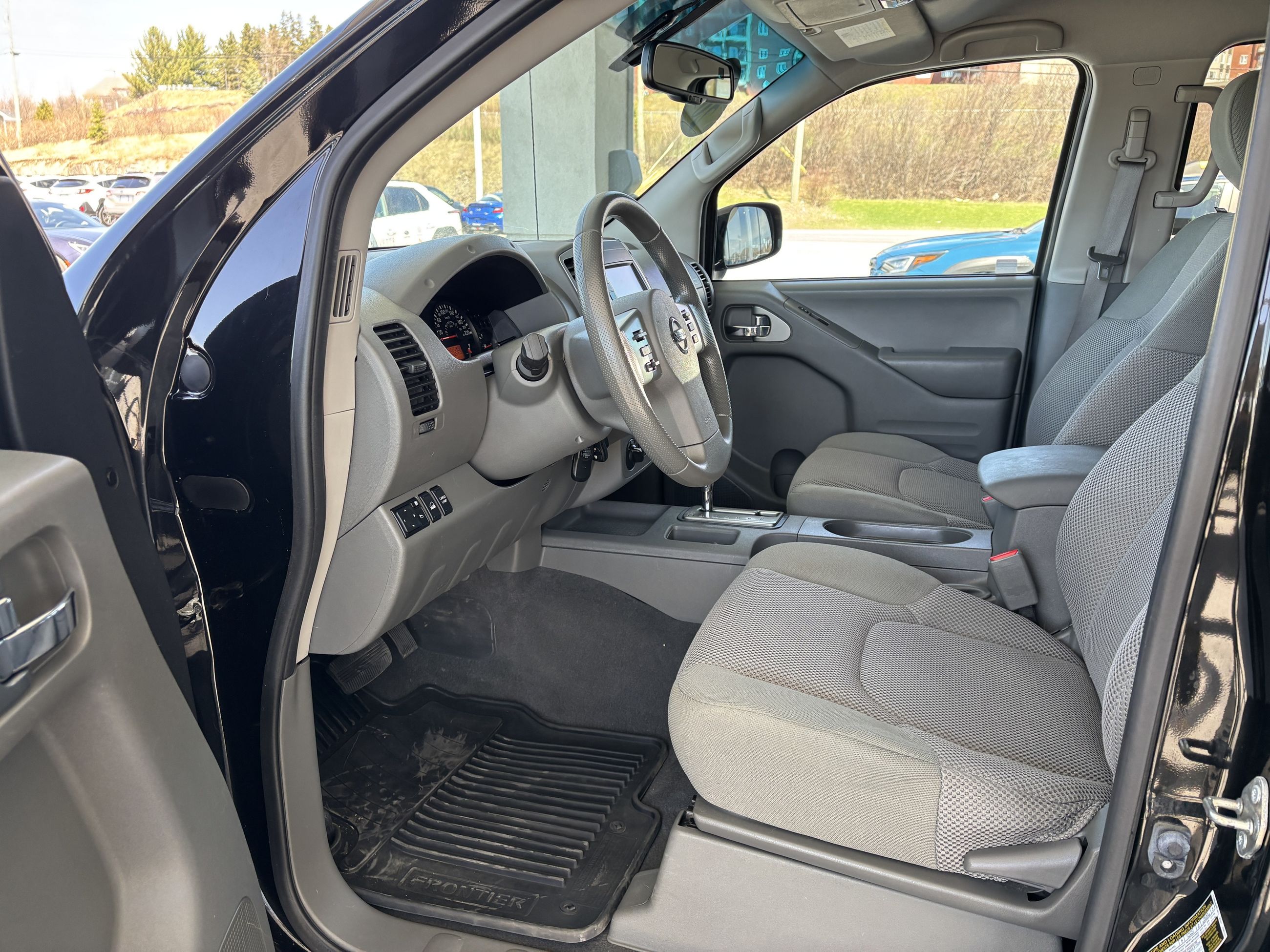 Nissan Frontier Crew Cab Midnight Edition Long Bed 4x4 Auto 2019
