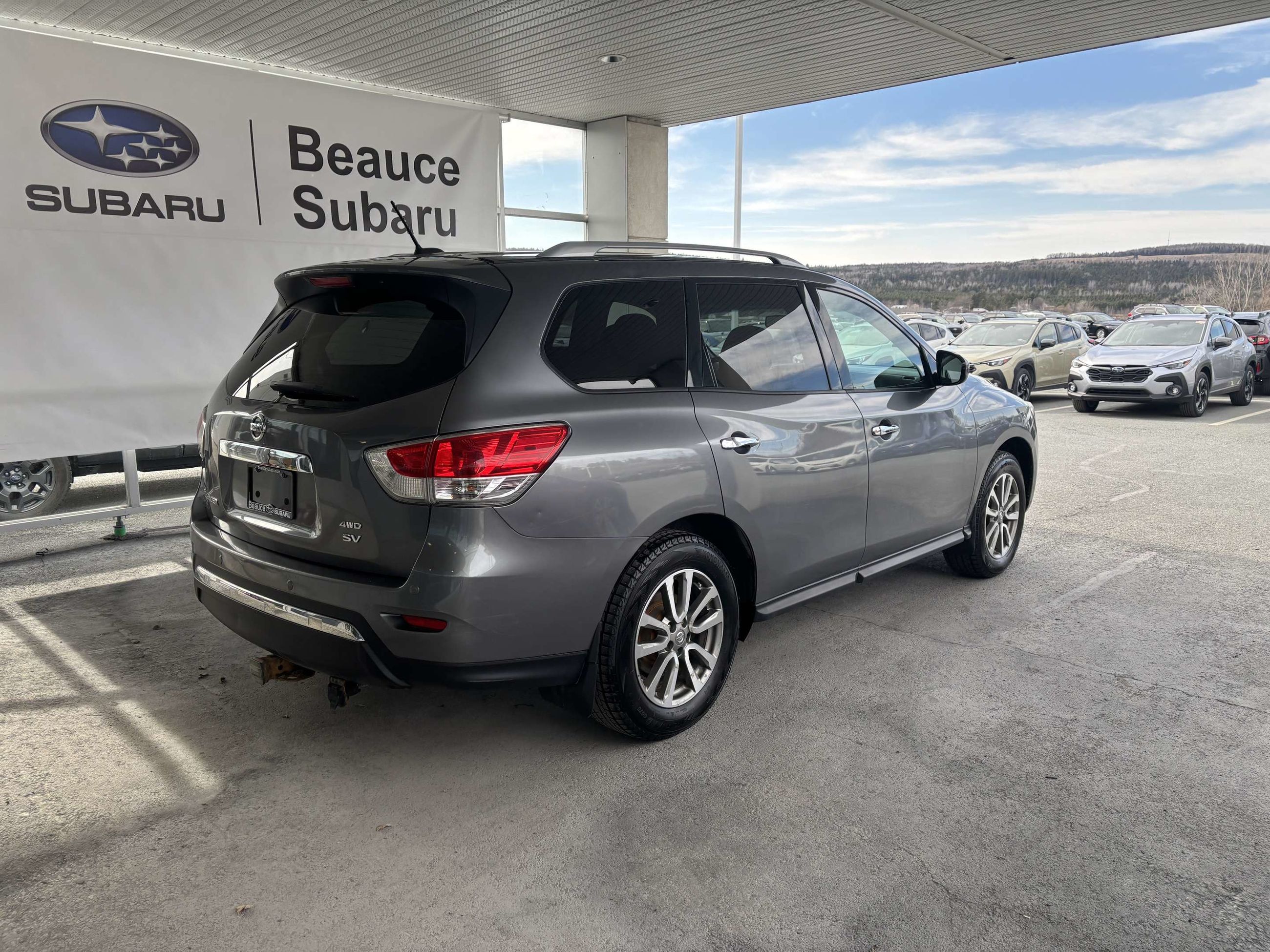 Photo Nissan Pathfinder 4WD 4dr SV 2015 #3