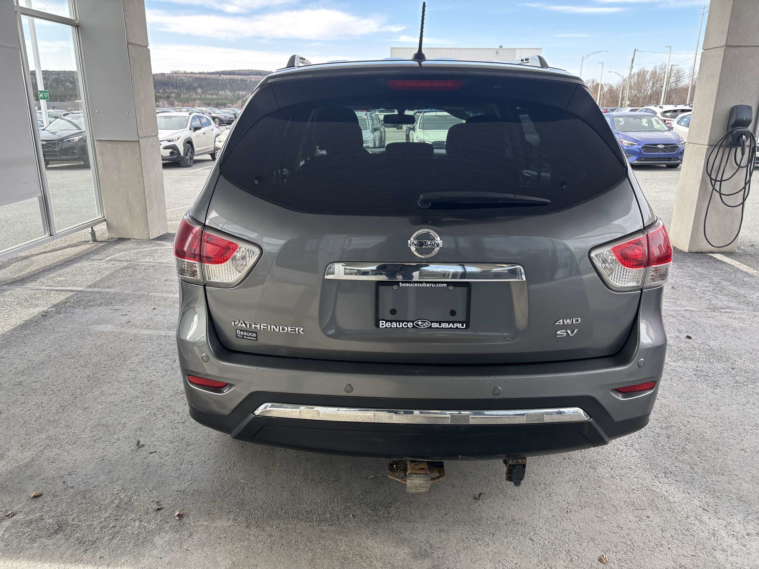 Photo Nissan Pathfinder 4WD 4dr SV 2015 #4