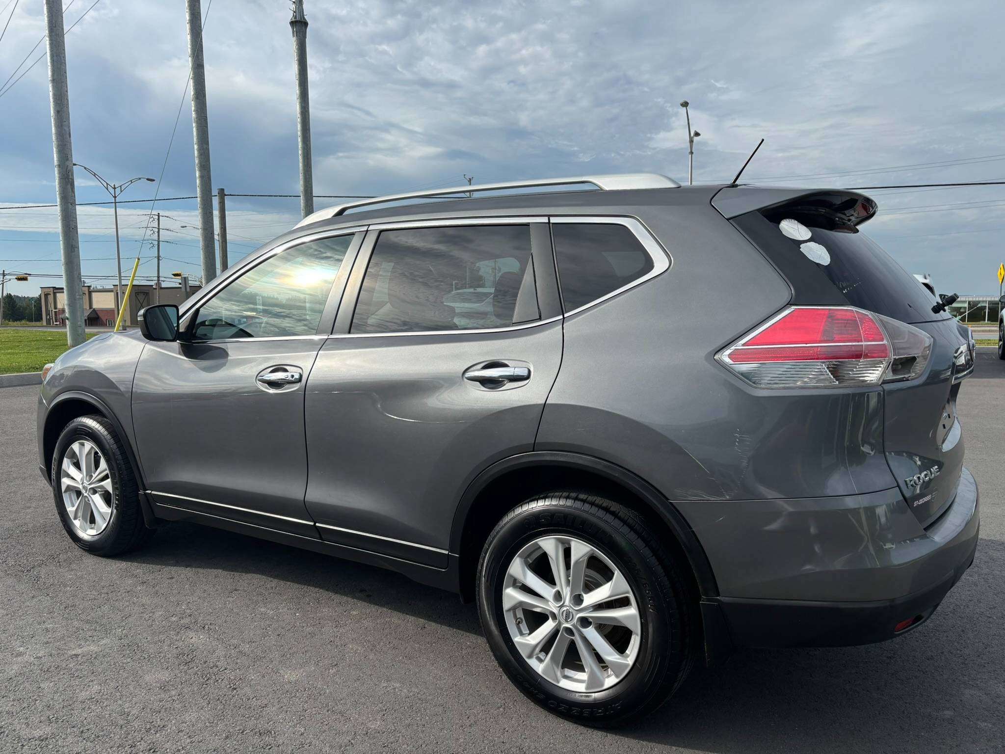 Photo Nissan Rogue SV 2014 #4