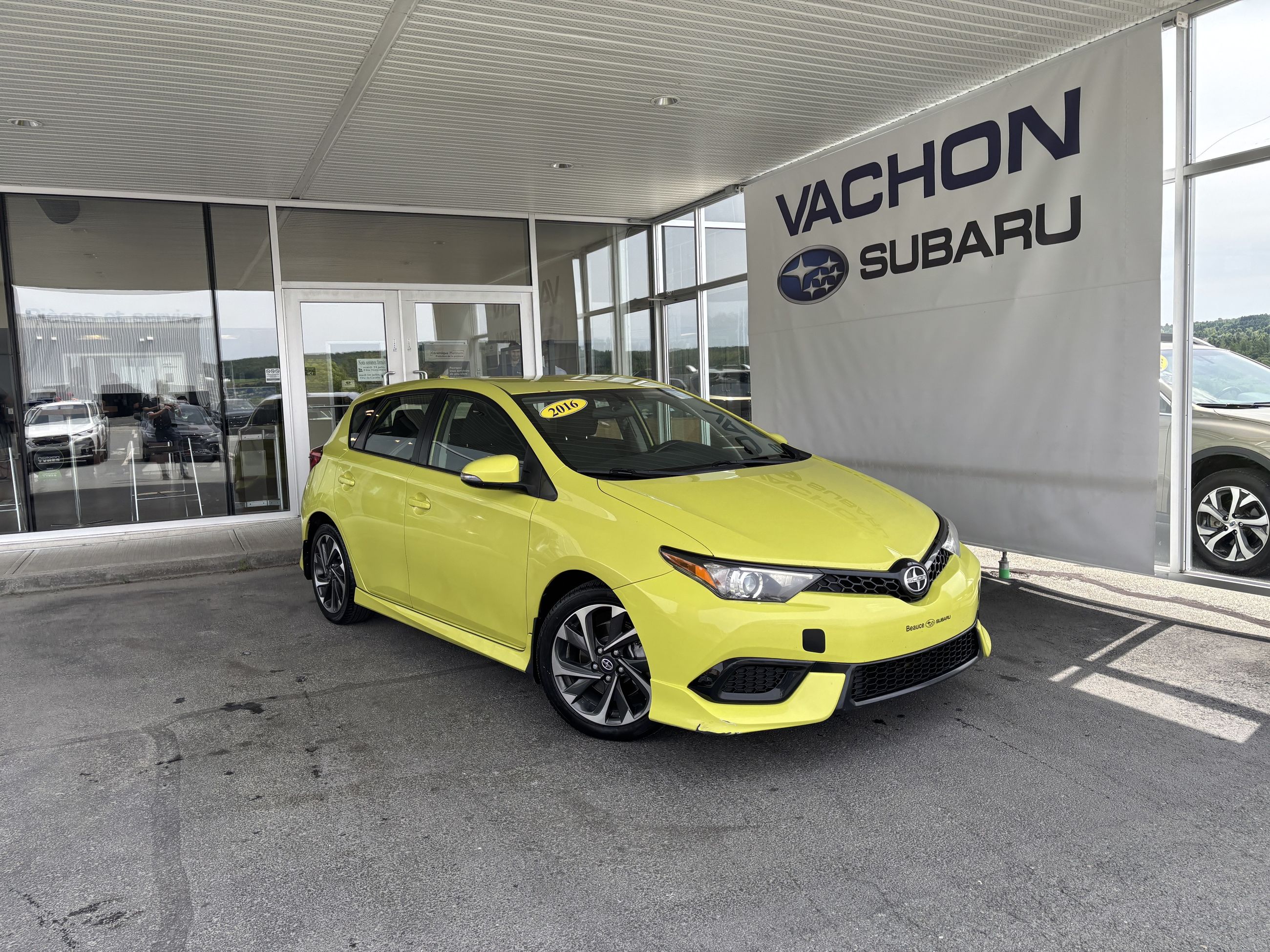 Scion IM 4dr HB CVT 2016