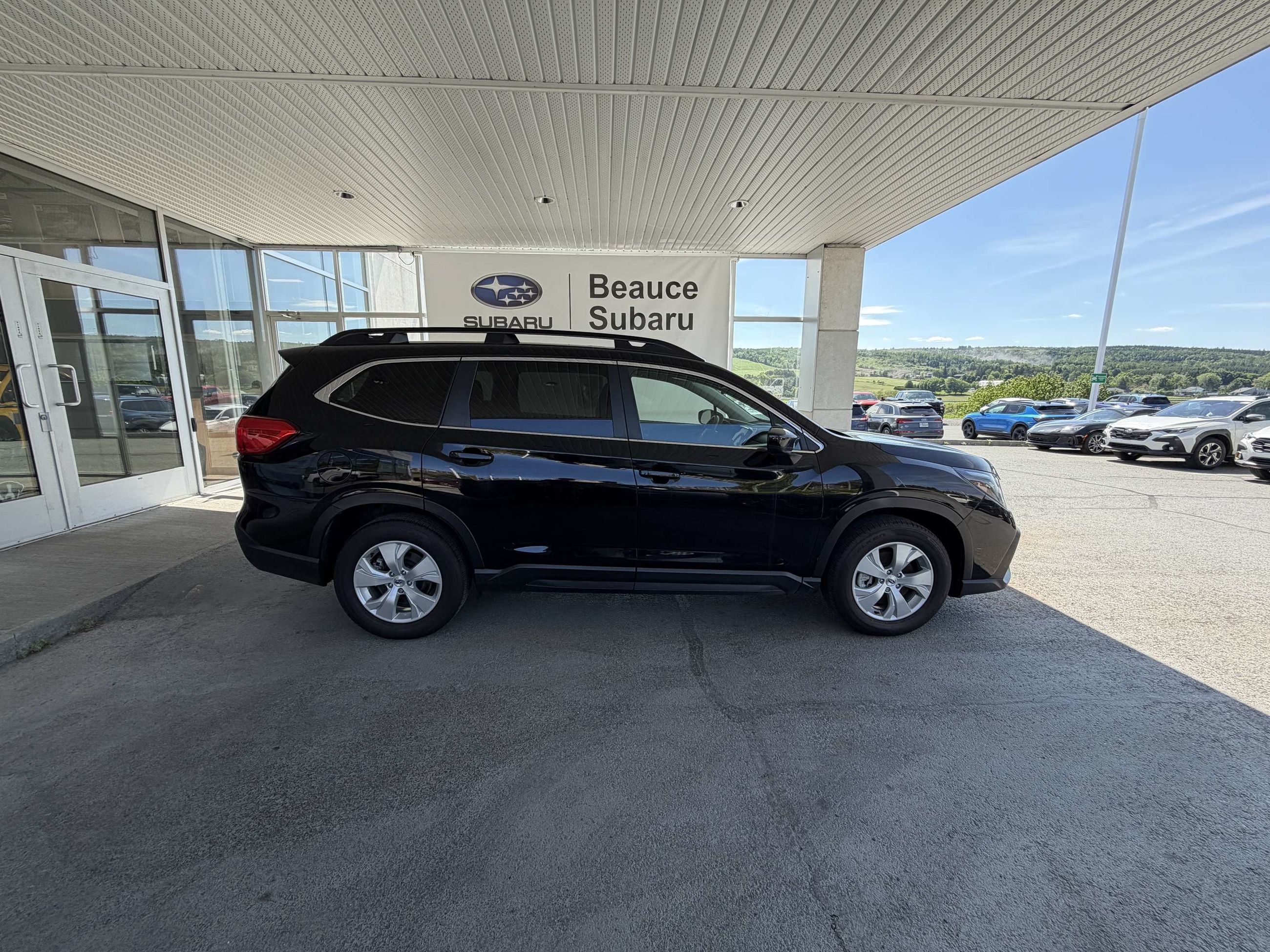 Photo Subaru Ascent Convenience 8-Passenger 2024 #4