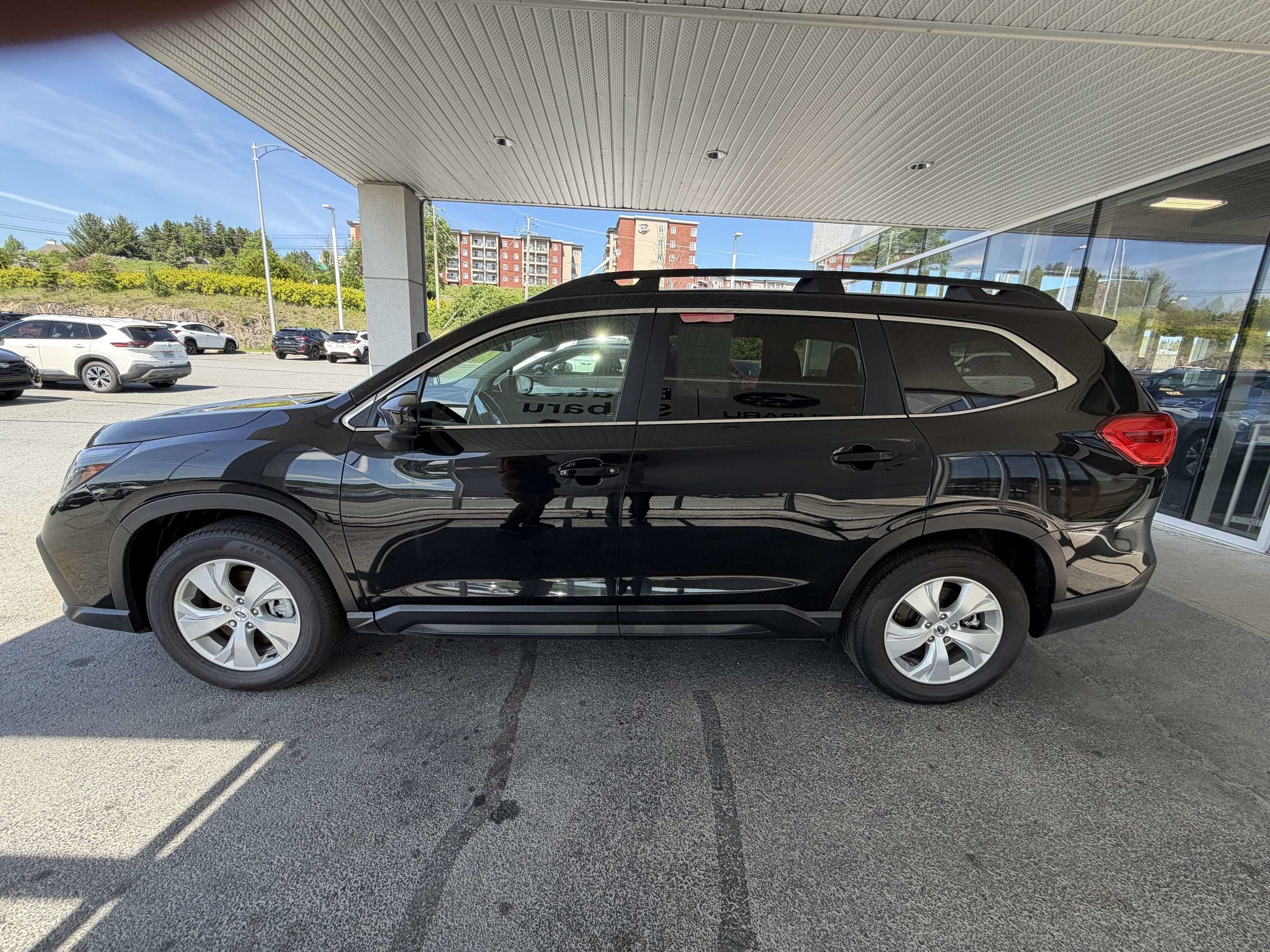 Photo Subaru Ascent Convenience 8-Passenger 2024 #8