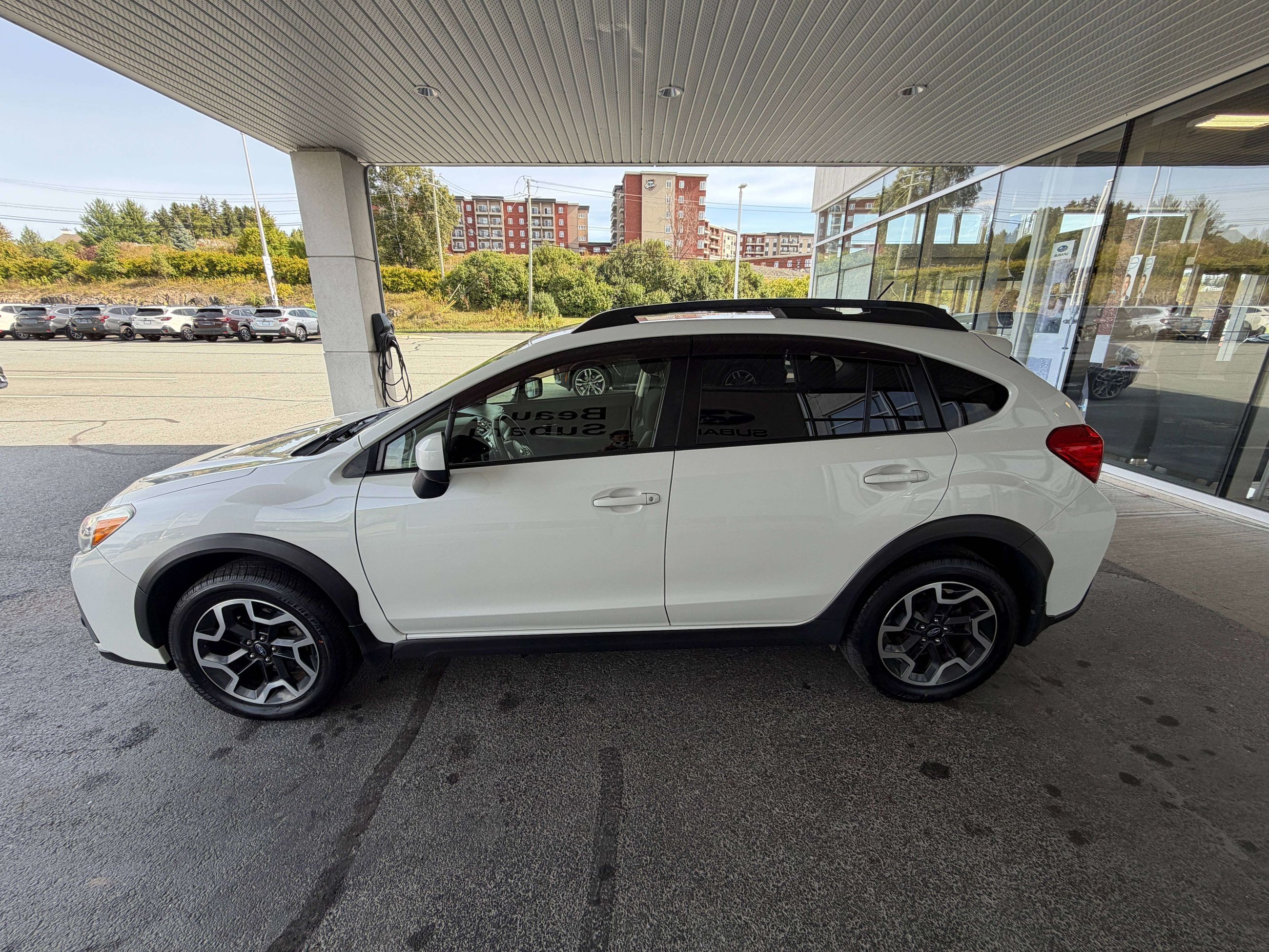 Photo 2017 Subaru Crosstrek Touring #6