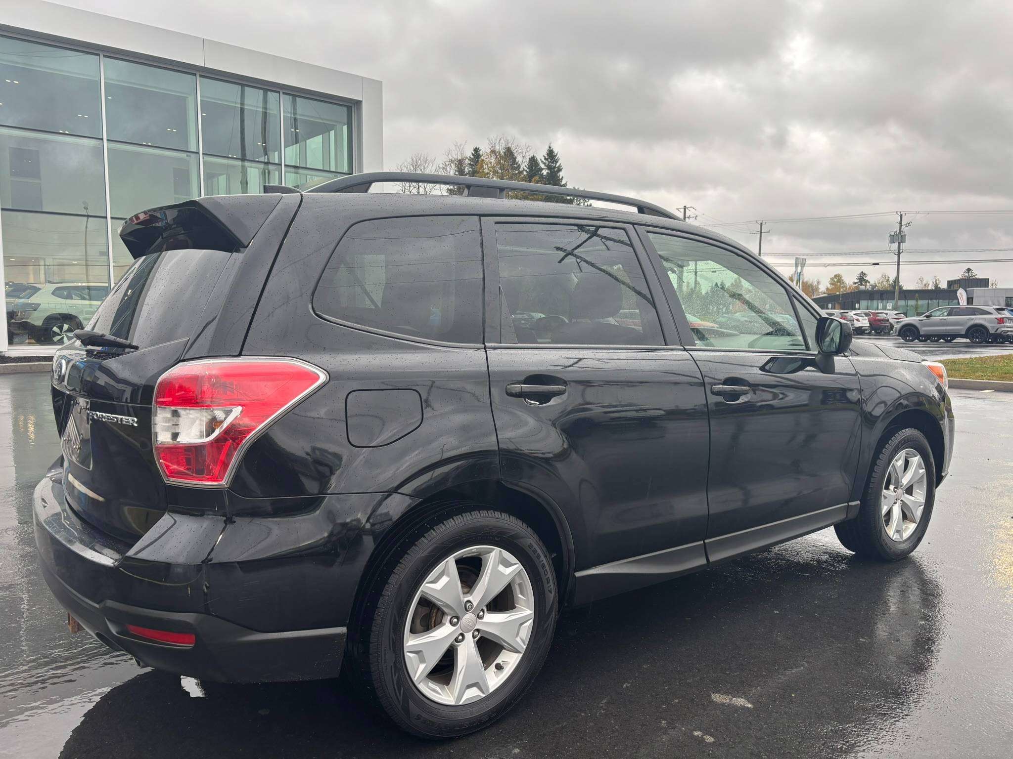 Photo 2016 Subaru Forester i Touring #6