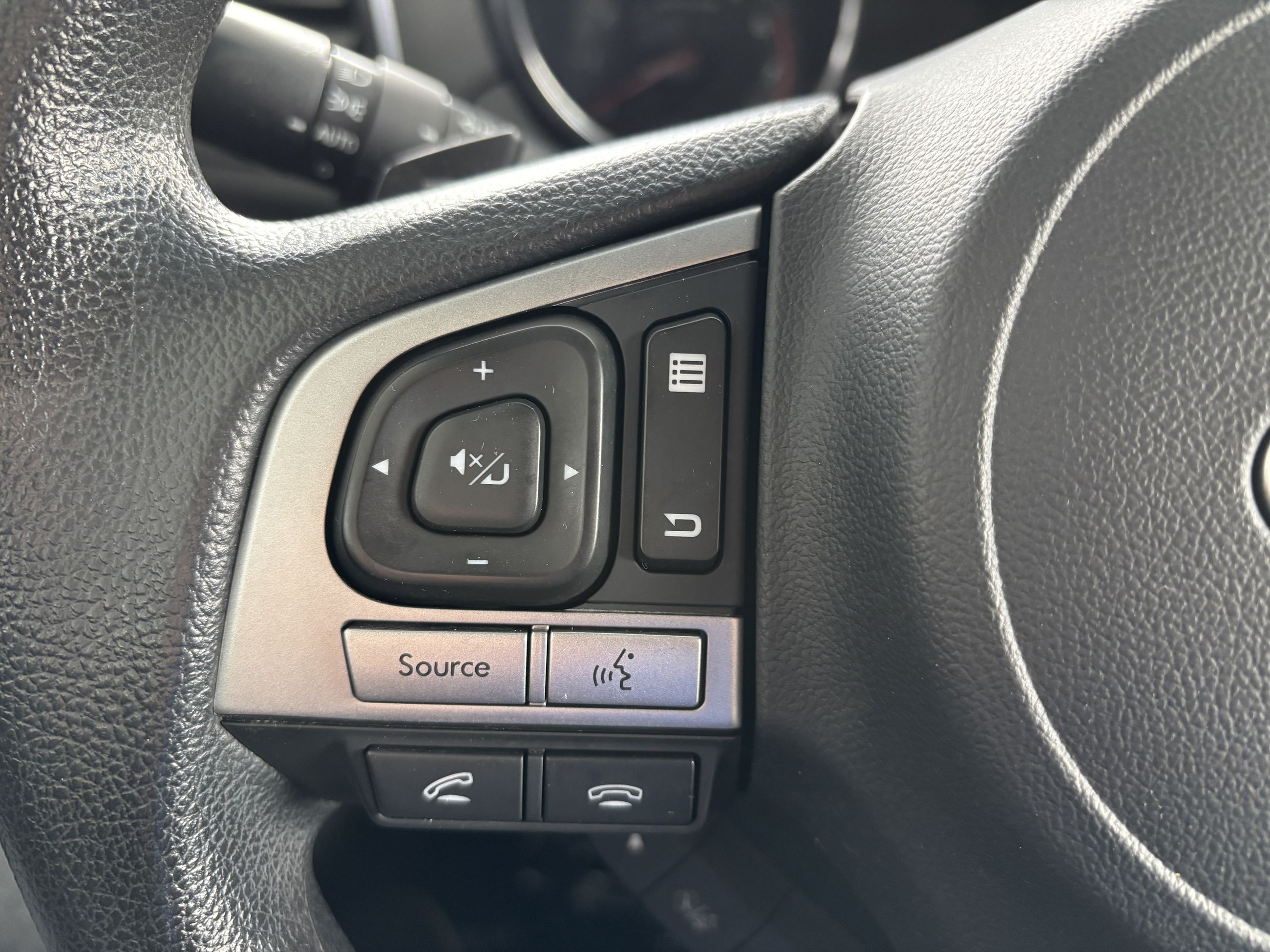 Subaru Outback 5dr Wgn CVT 2.5i 2015