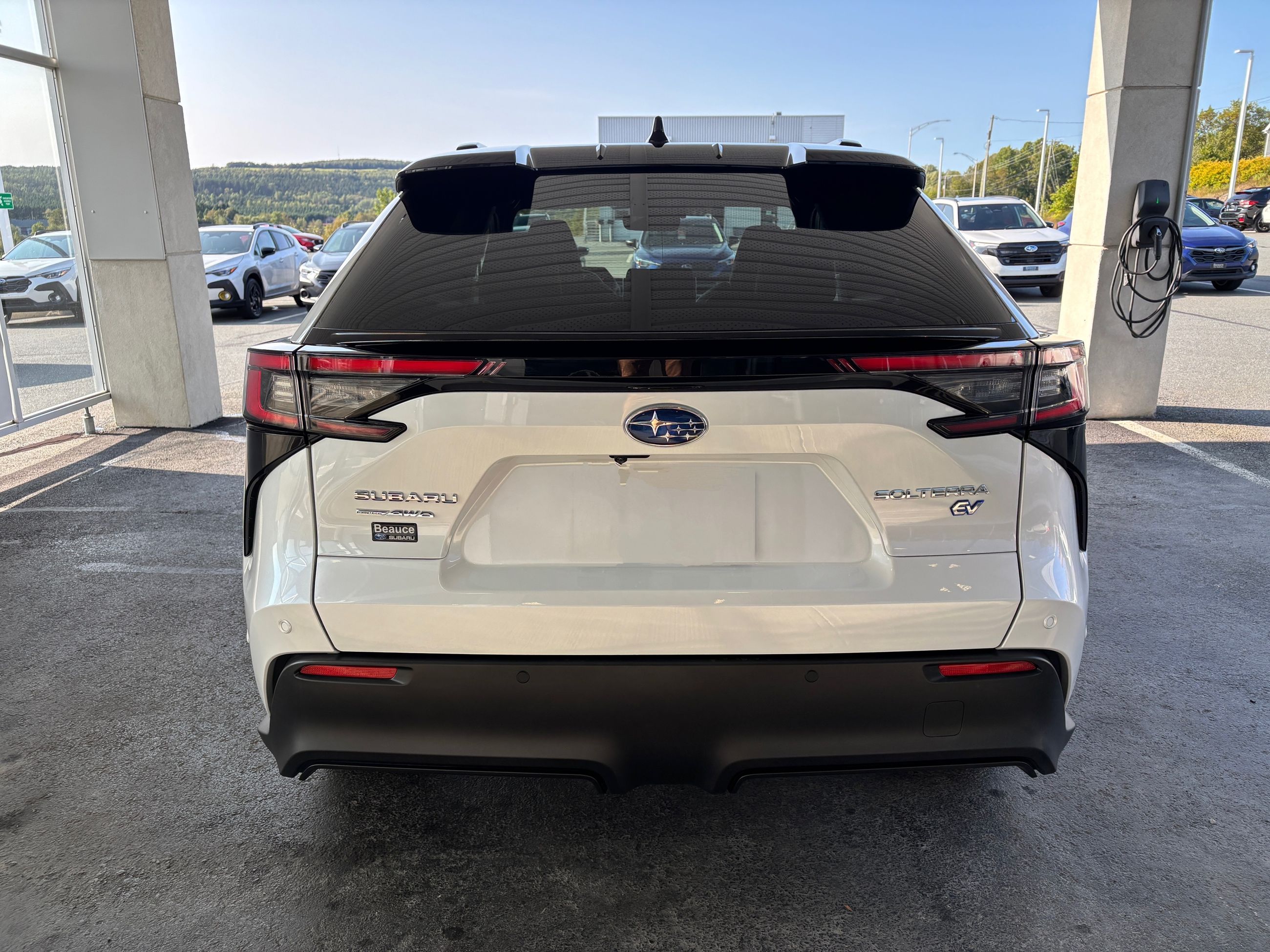 2024 Subaru Solterra AWD w-Luxury Package