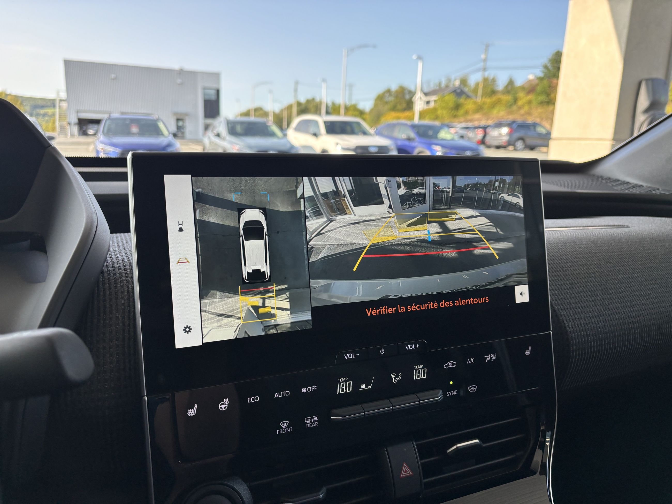 2024 Subaru Solterra AWD w-Luxury Package