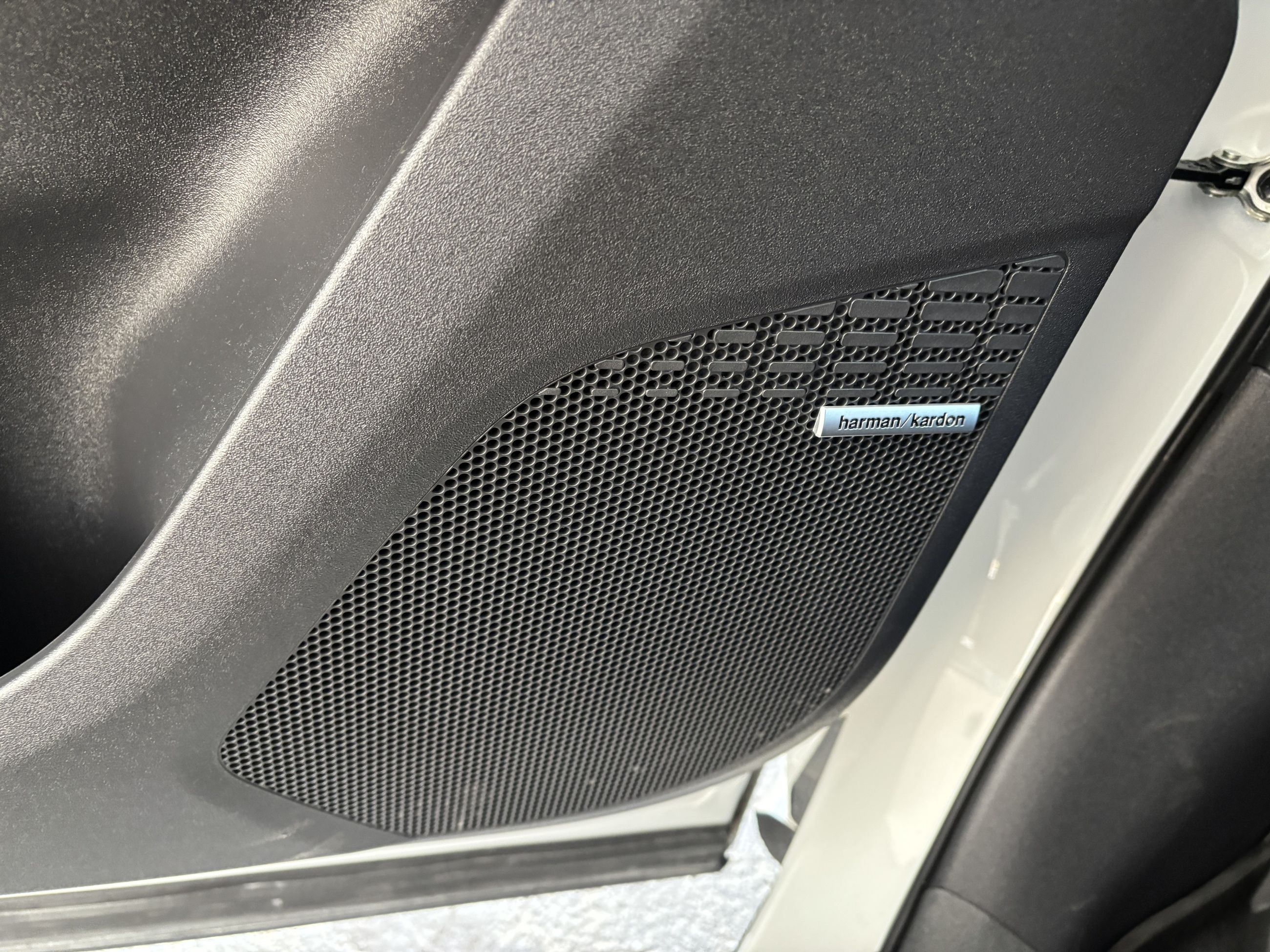 2024 Subaru Solterra AWD w-Luxury Package