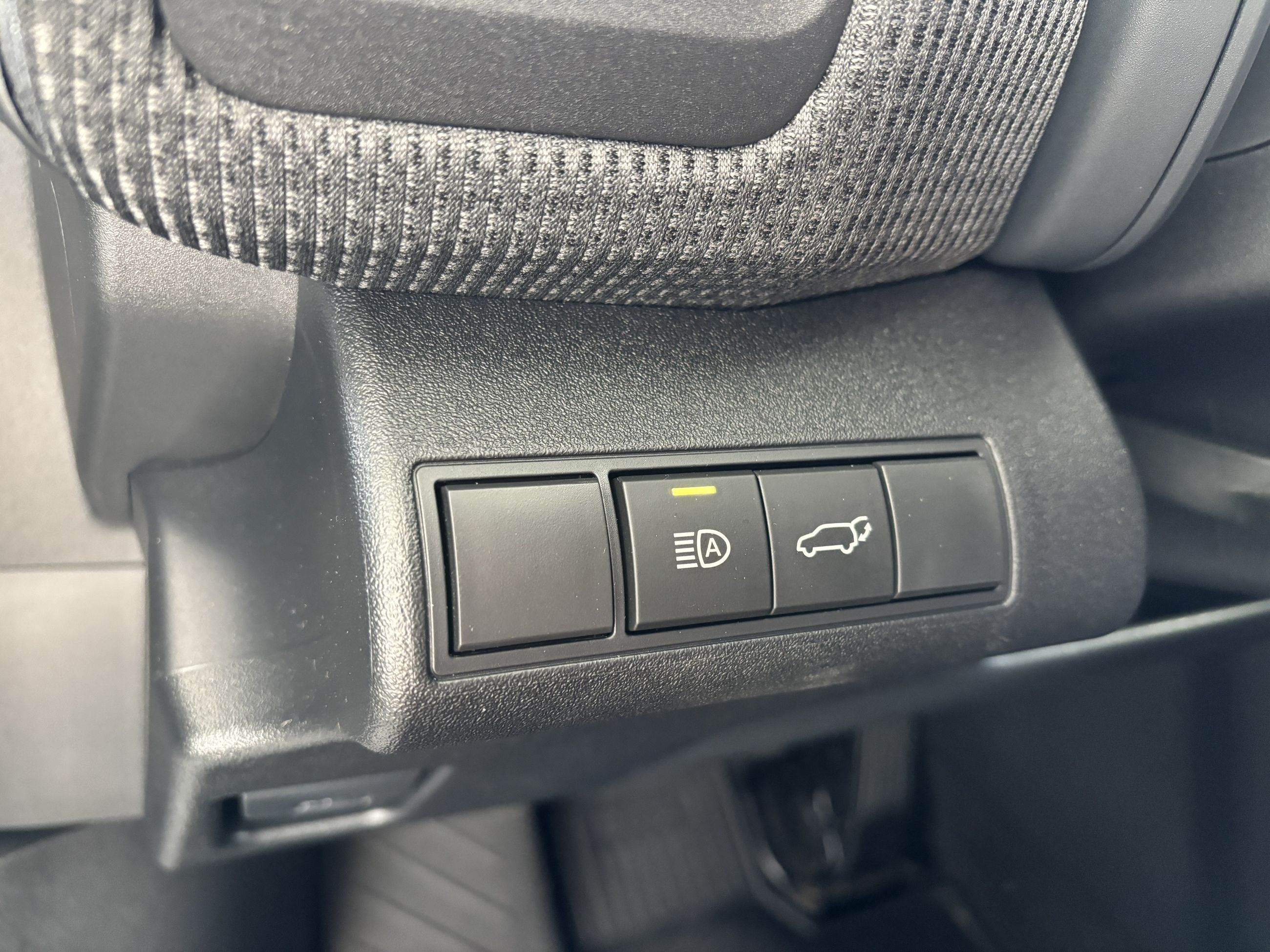 2024 Subaru Solterra AWD w-Luxury Package