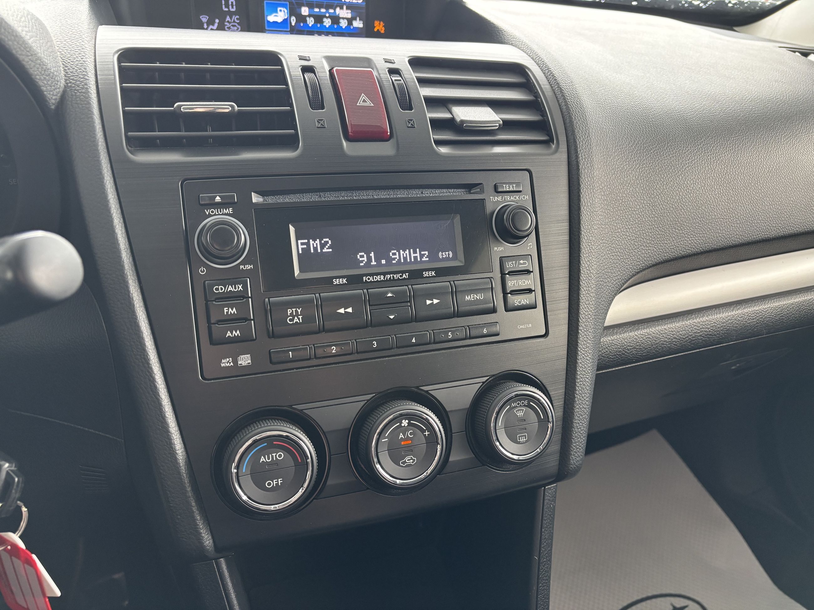 2014 Subaru XV Crosstrek 5dr CVT 2.0i w-Touring Pkg