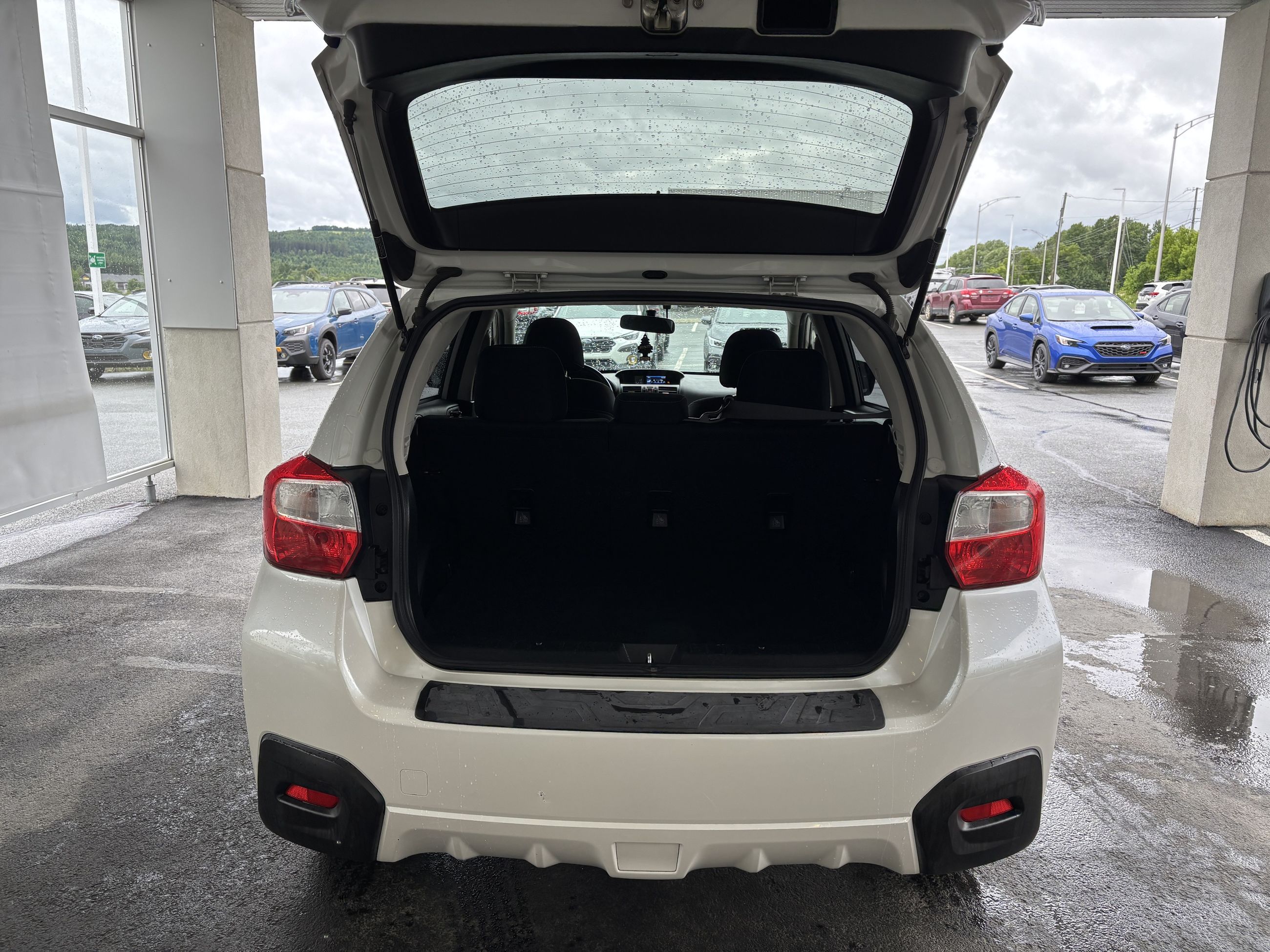 2014 Subaru XV Crosstrek 5dr CVT 2.0i w-Touring Pkg
