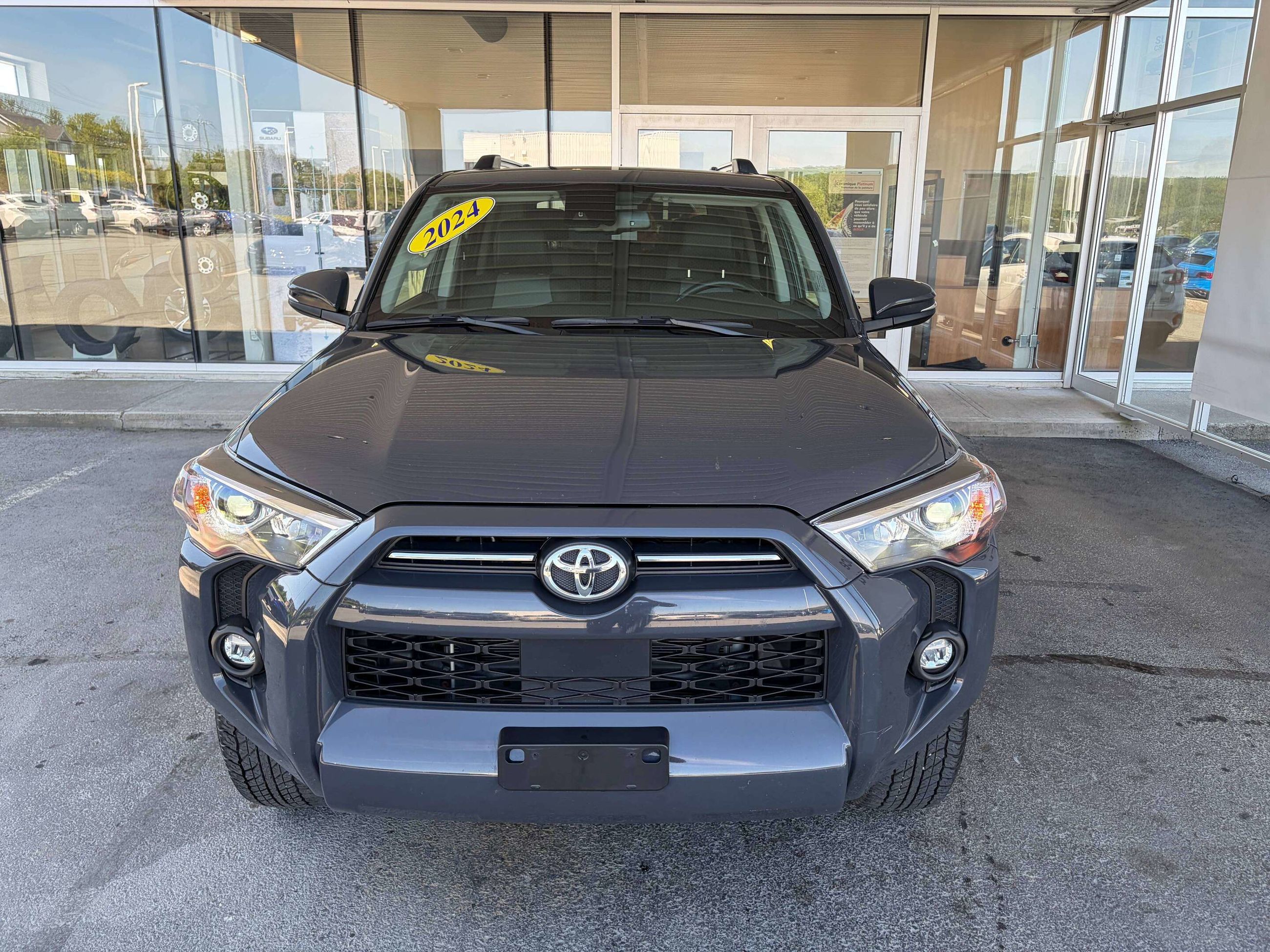 Photo 2024 Toyota 4Runner #8