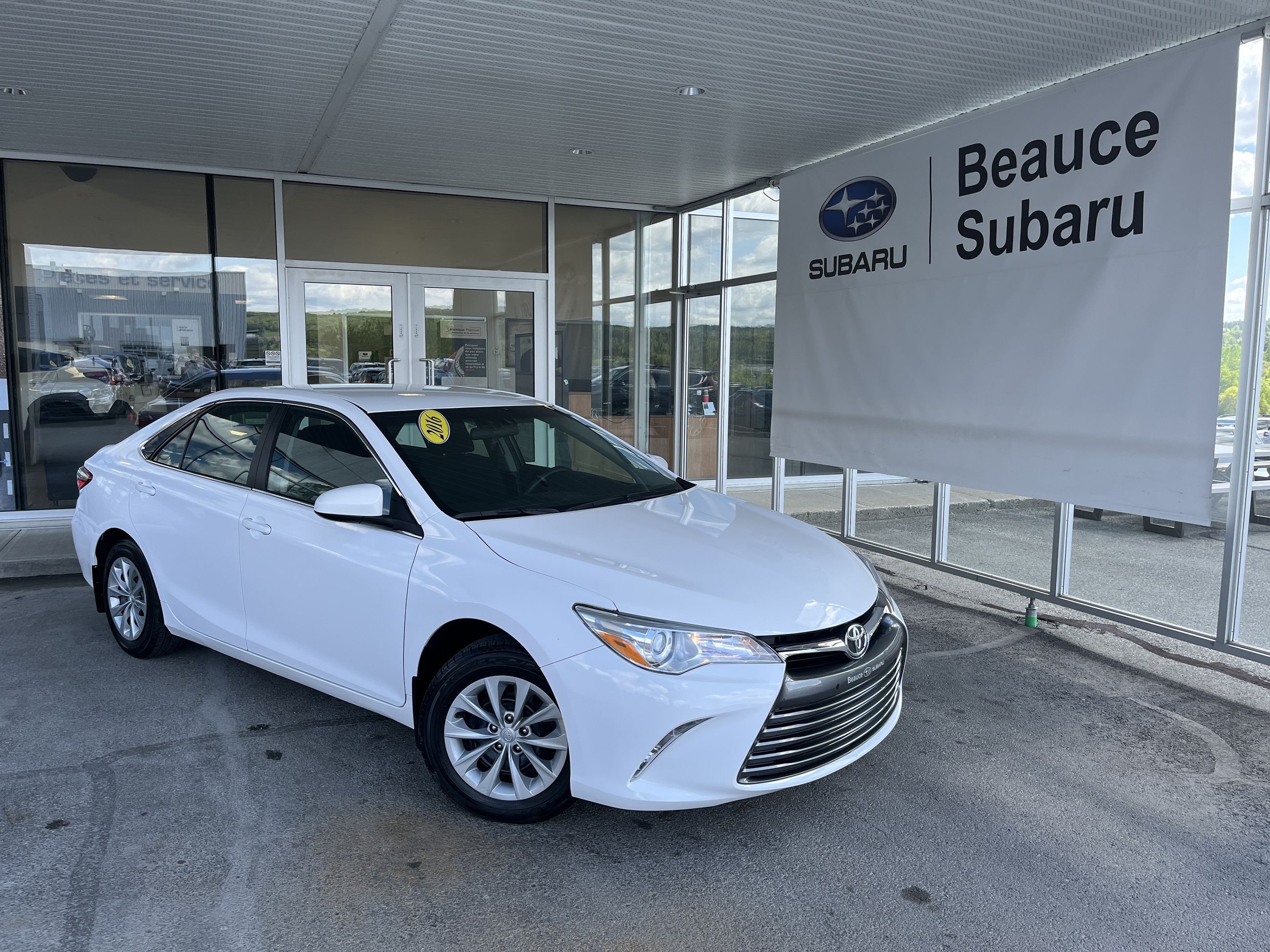 2016 Toyota Camry 4dr Sdn I4 Auto LE