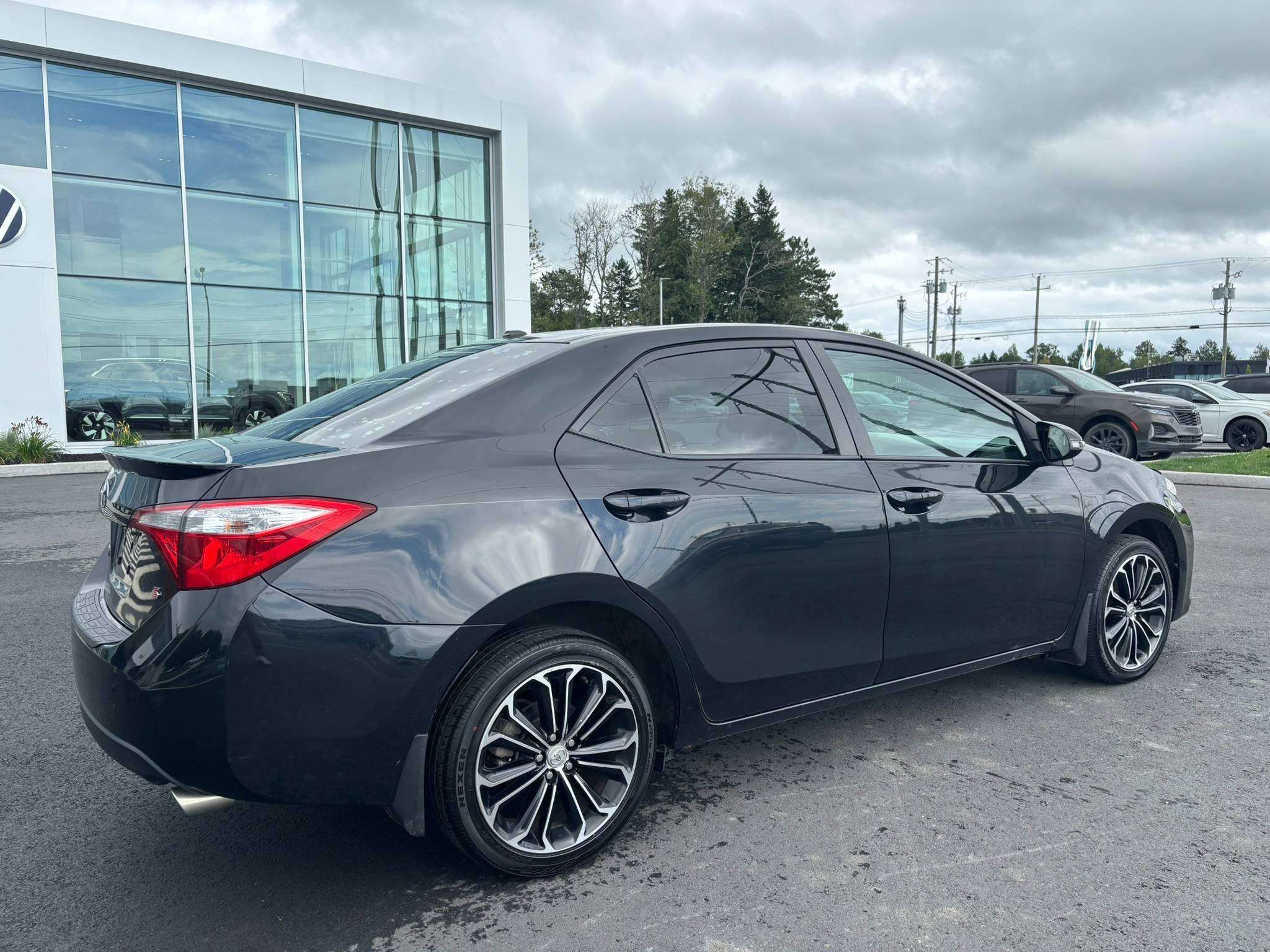 Photo 2015 Toyota Corolla S #6