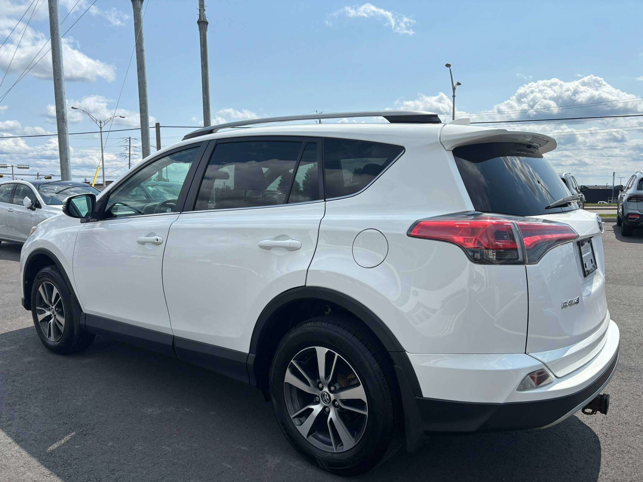 Photo Toyota RAV4 XLE 2017 #4