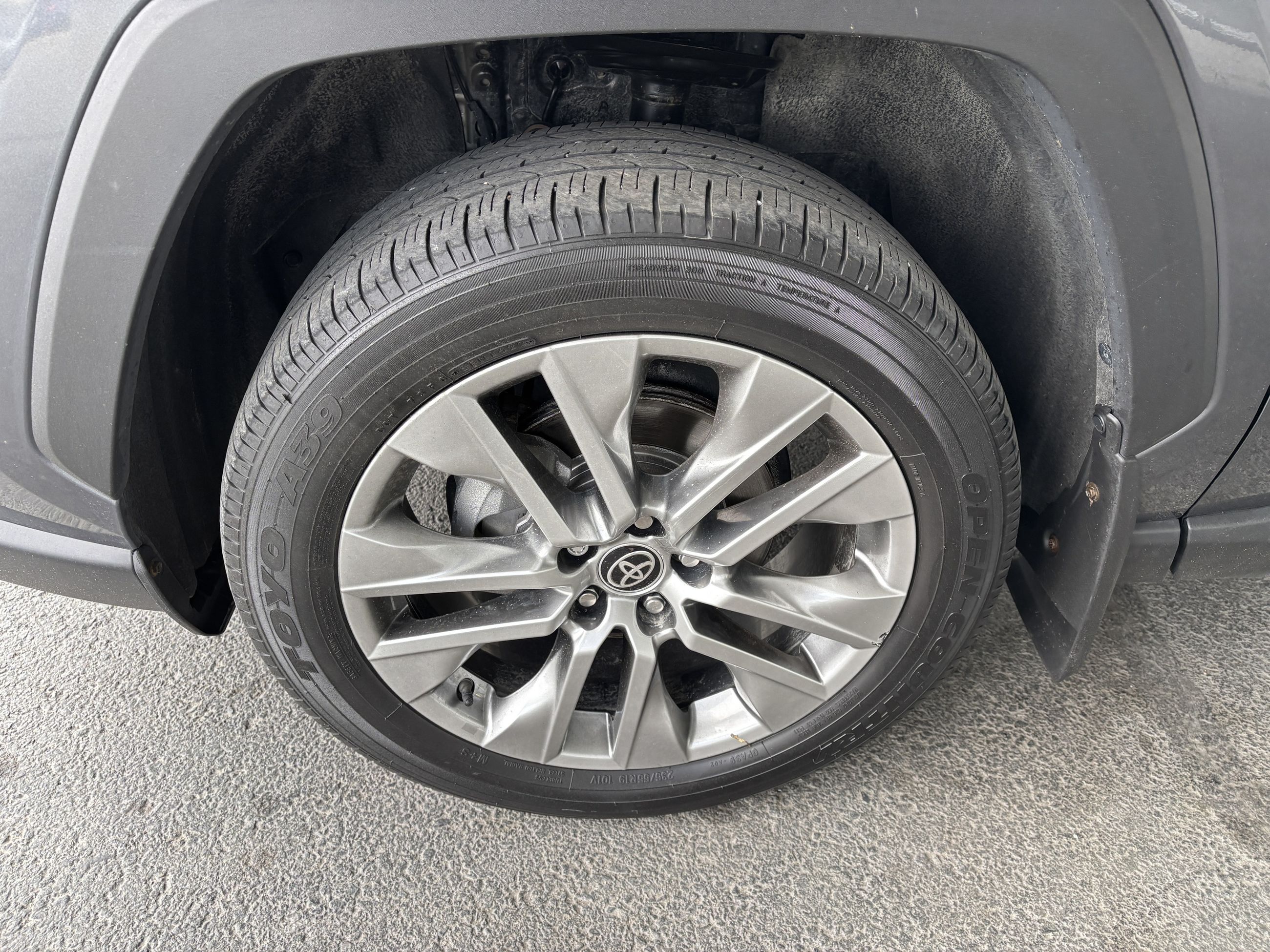 Toyota RAV4 XLE AWD 2022
