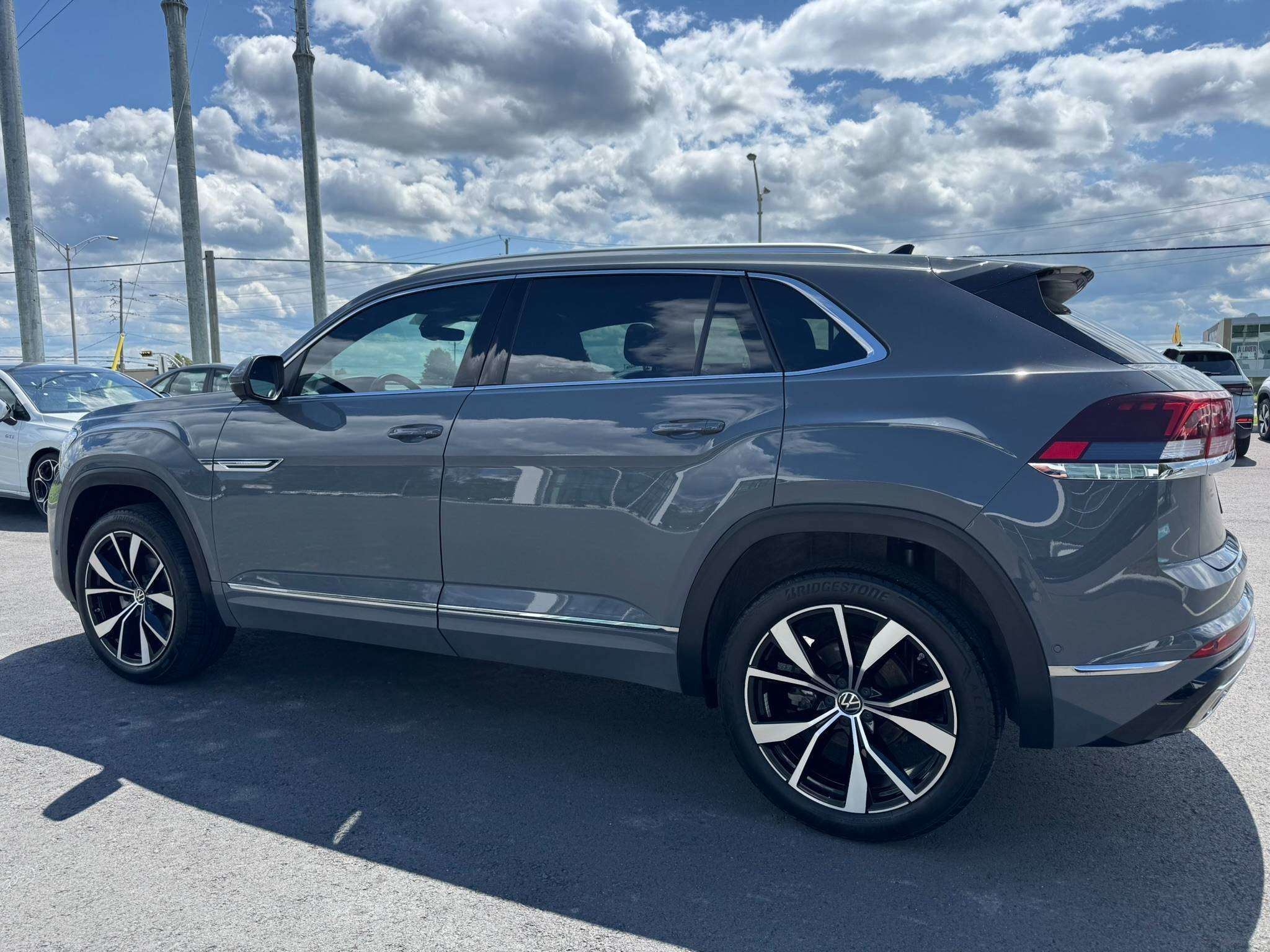 Photo 2024 Volkswagen Atlas Crossport Execline #5