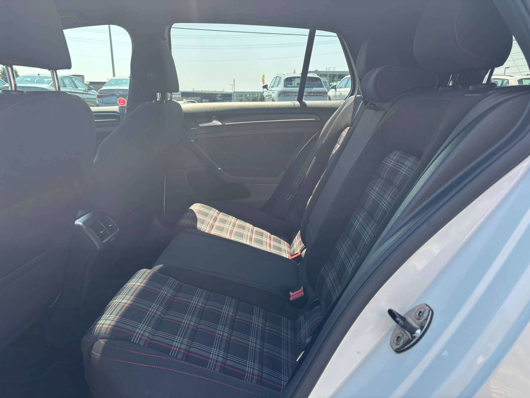 Photo Volkswagen Golf GTI Autobahn 2015 #8