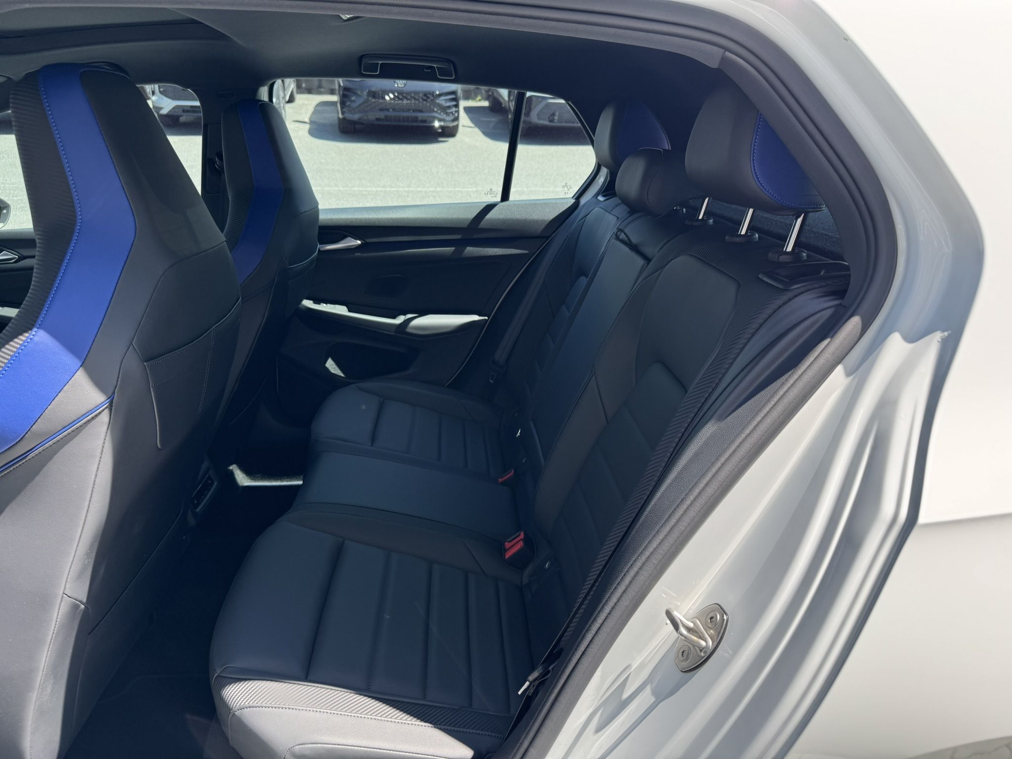 Volkswagen Golf R Base Ensemble fibre de carbonne/Toit panora DSG 2024