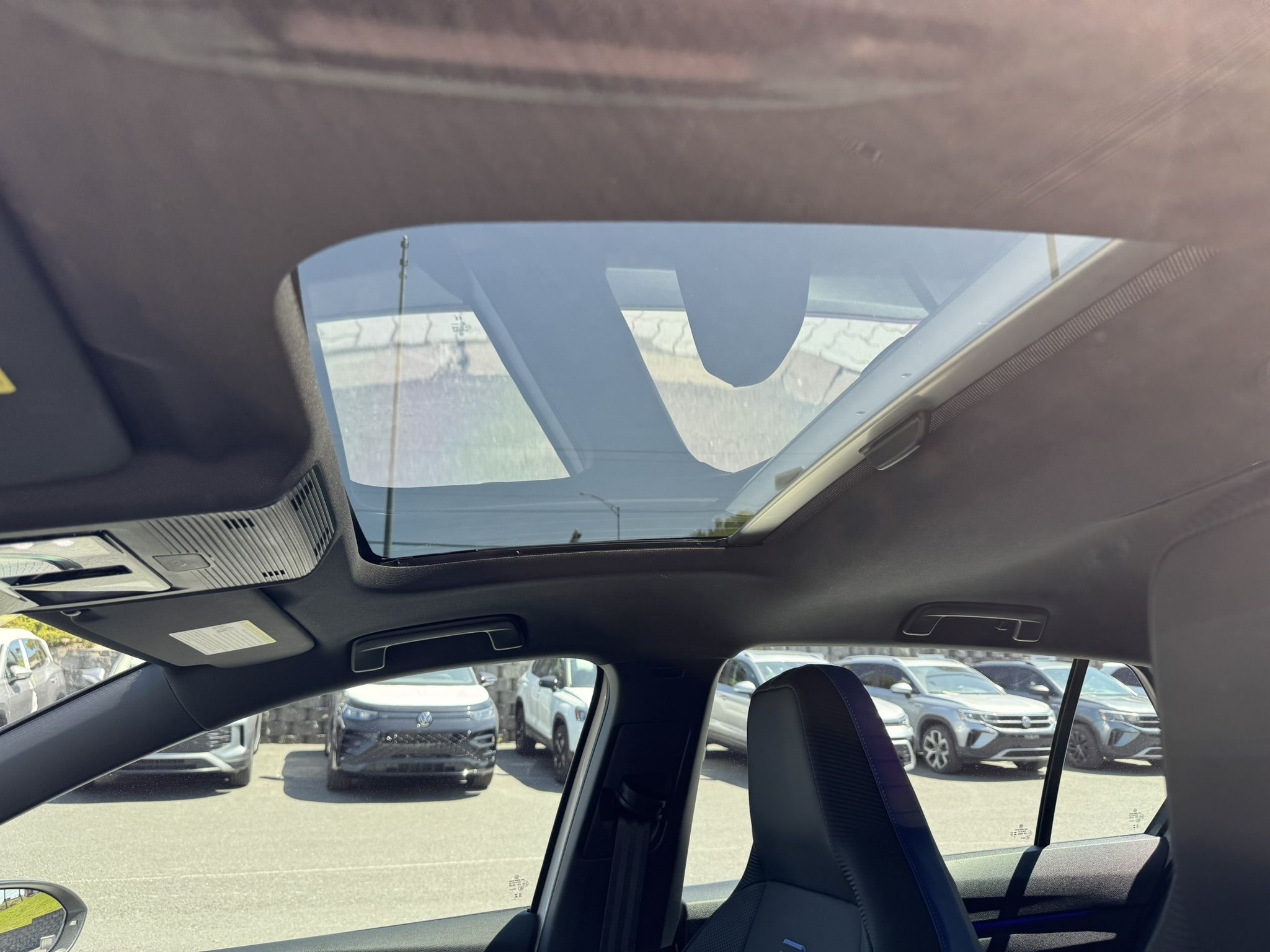 Volkswagen Golf R Base Ensemble fibre de carbonne/Toit panora DSG 2024