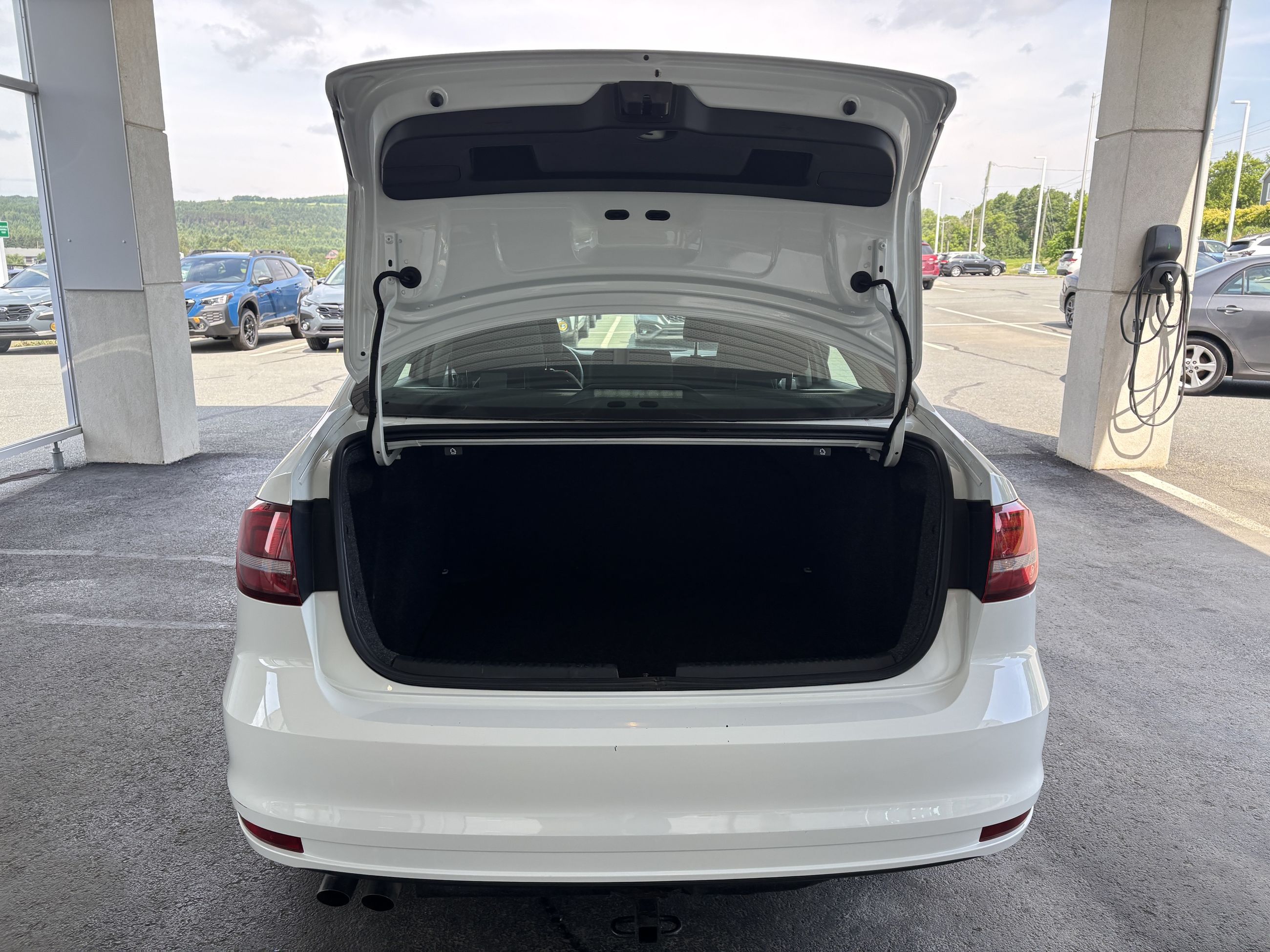 Volkswagen Jetta Sedan 4dr 1.4 TSI Auto Trendline+ 2017