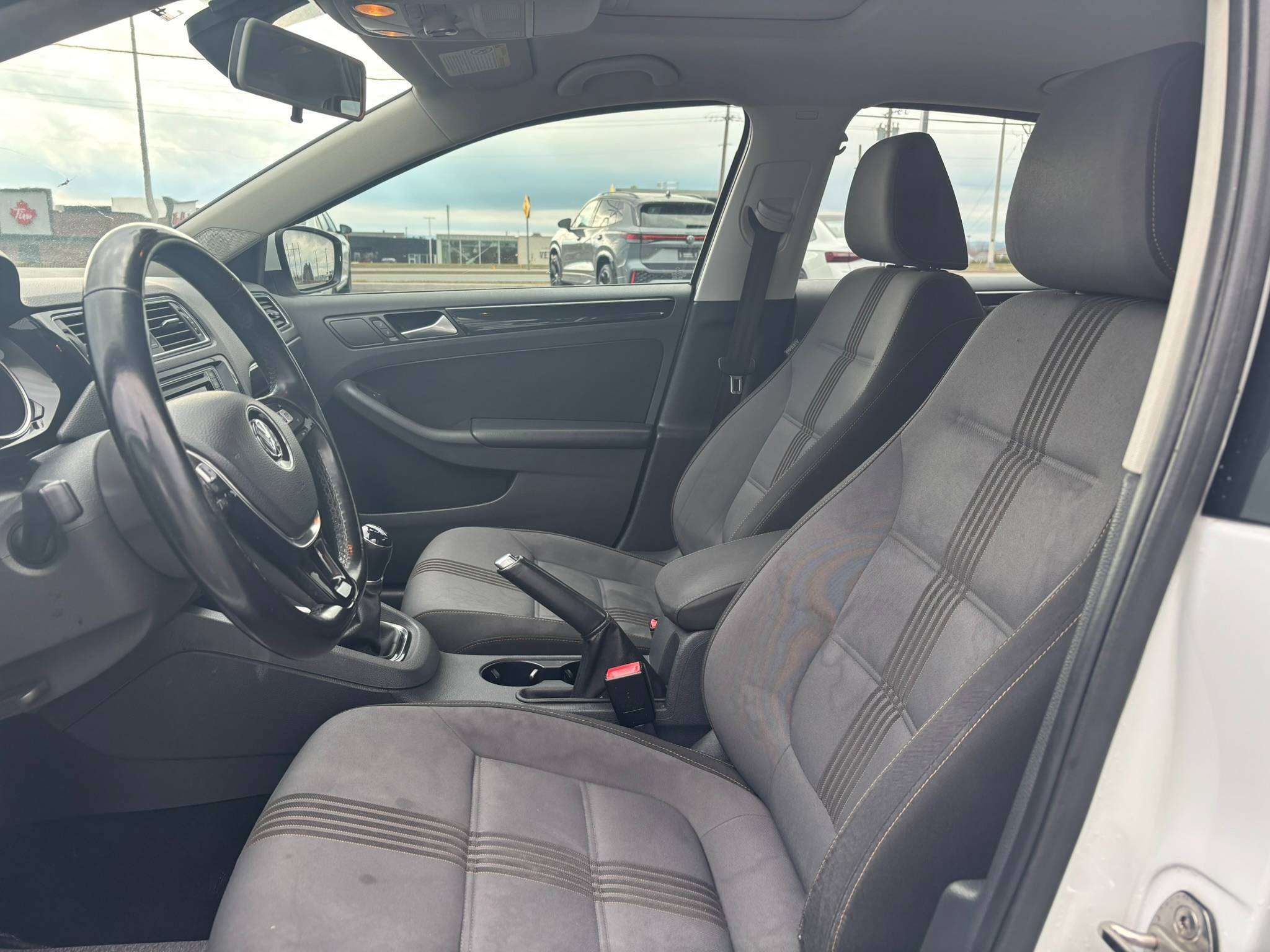 Photo Volkswagen Jetta Wolfsburg Edition 2017 #8