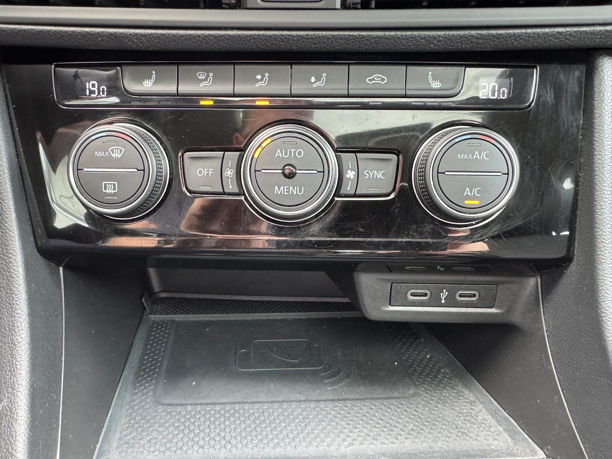 Volkswagen Jetta Highline Auto 2023