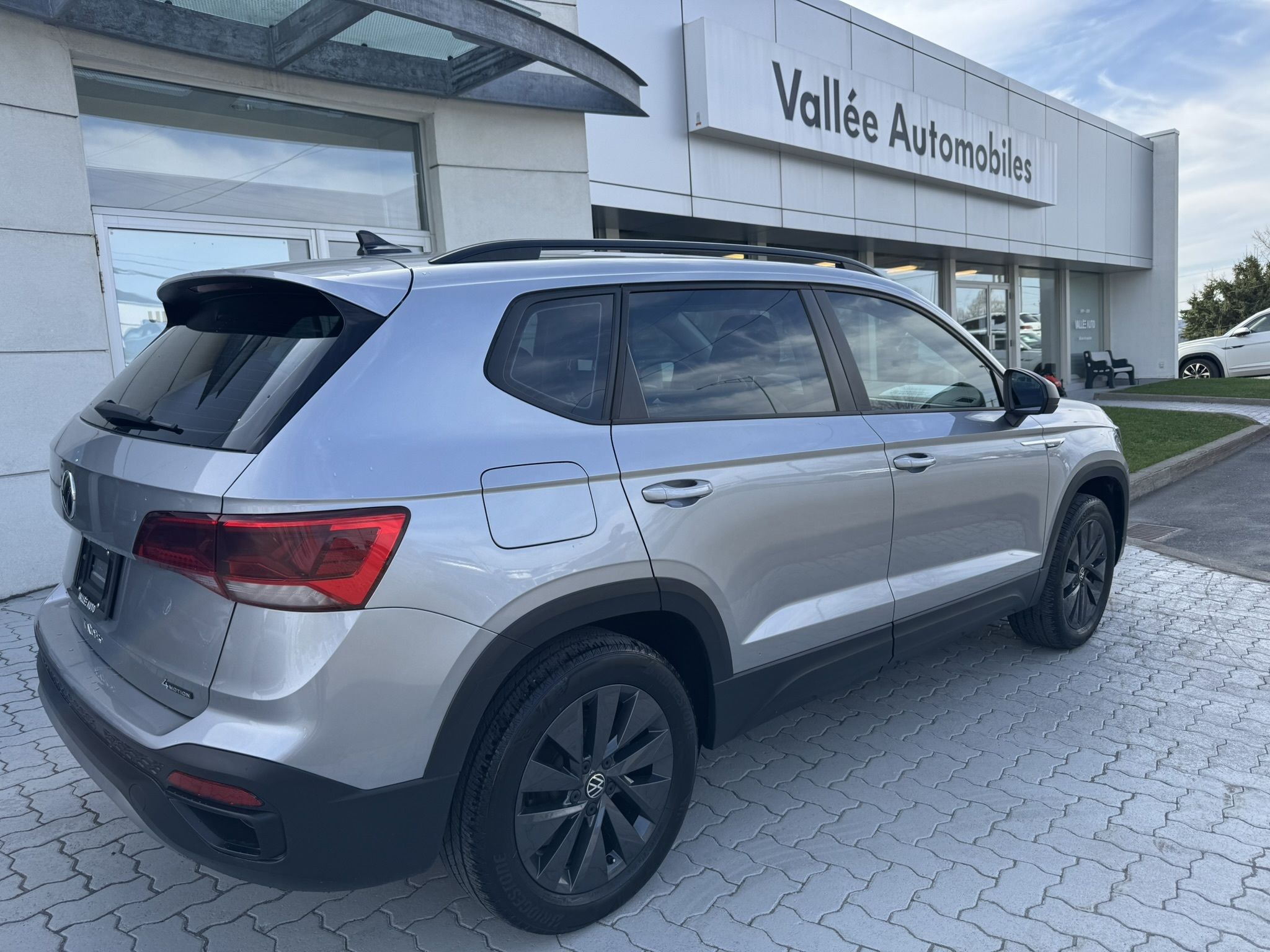 2022 Volkswagen Taos Trendline 4MOTION