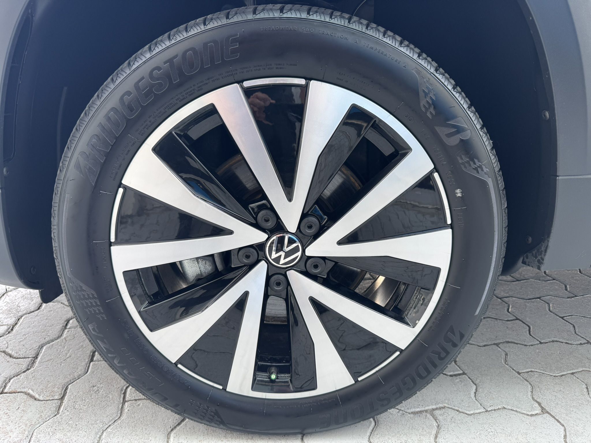 Volkswagen Taos Comfortline 4MOTION/Toit panoramique 2023
