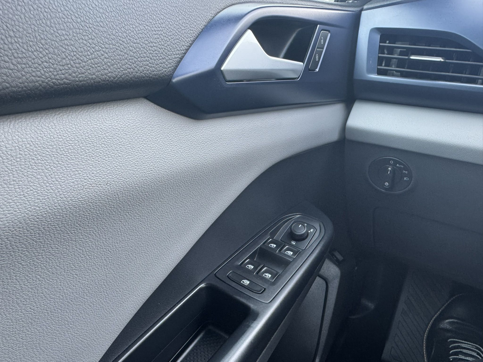 Volkswagen Taos Comfortline 4MOTION/Toit panoramique 2023