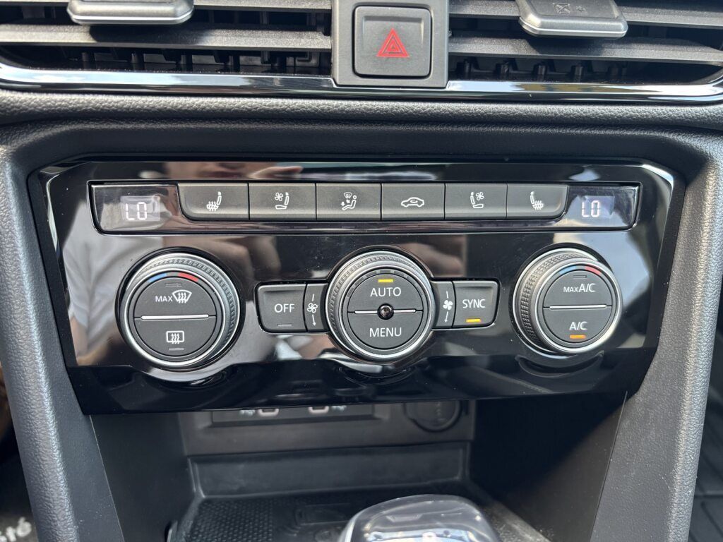 Volkswagen Taos Highline 4MOTION 2023