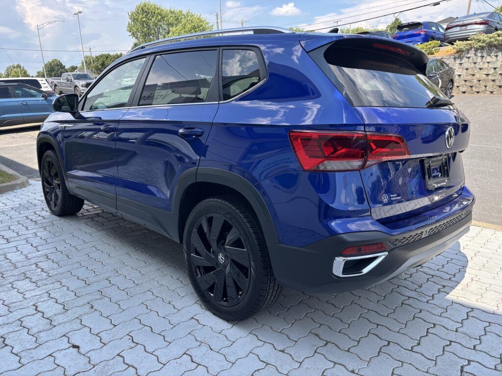 Volkswagen Taos Highline 4MOTION 2023