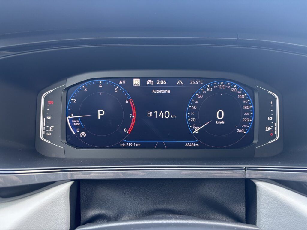 Volkswagen Taos Highline 4MOTION 2023