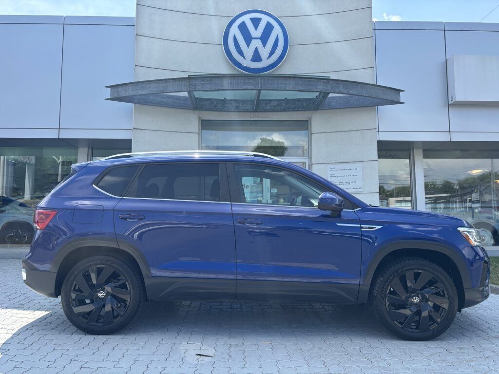 Volkswagen Taos Highline 4MOTION 2023
