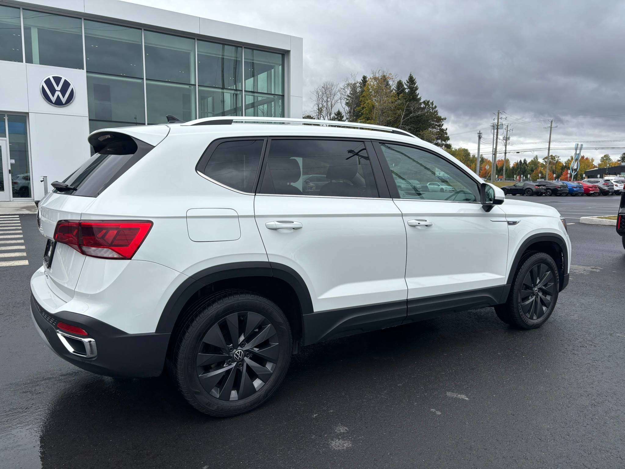 Photo Volkswagen Taos Comfortline +Toit Panoramique 2023 #8