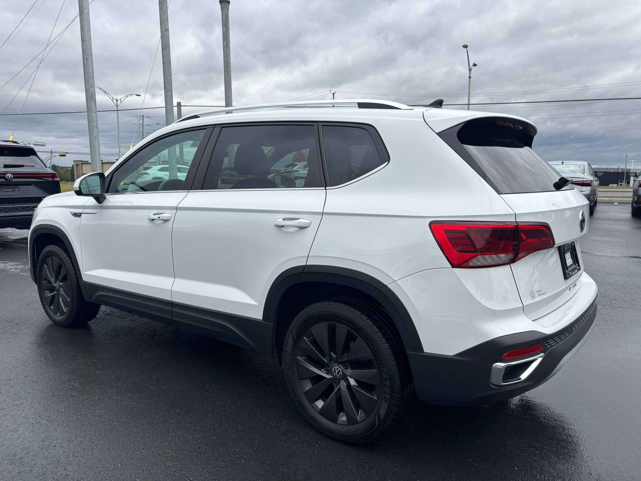 Photo Volkswagen Taos Comfortline +Toit Panoramique 2023 #5
