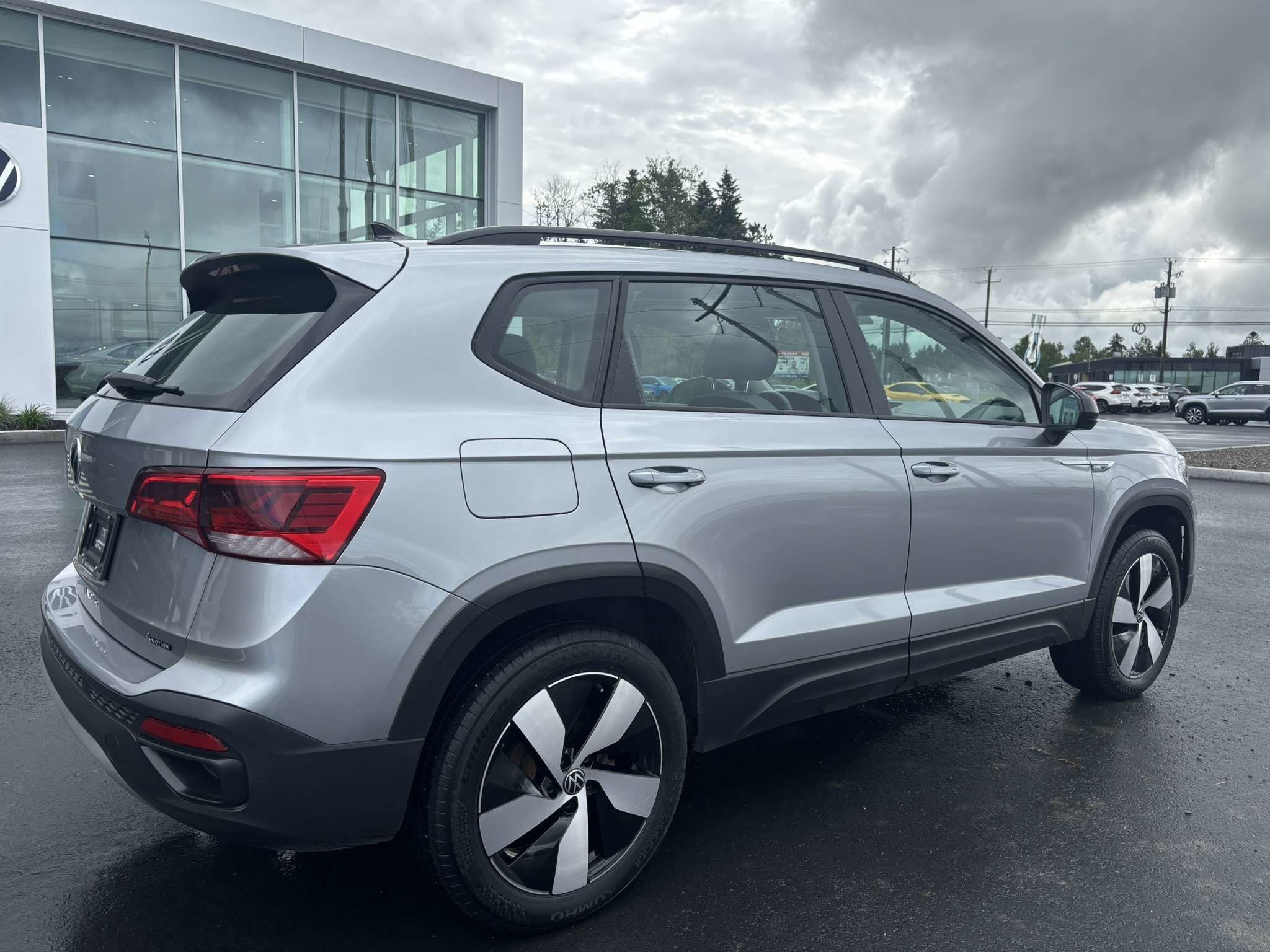 Photo 2024 Volkswagen Taos Trendline 4MOTION #8