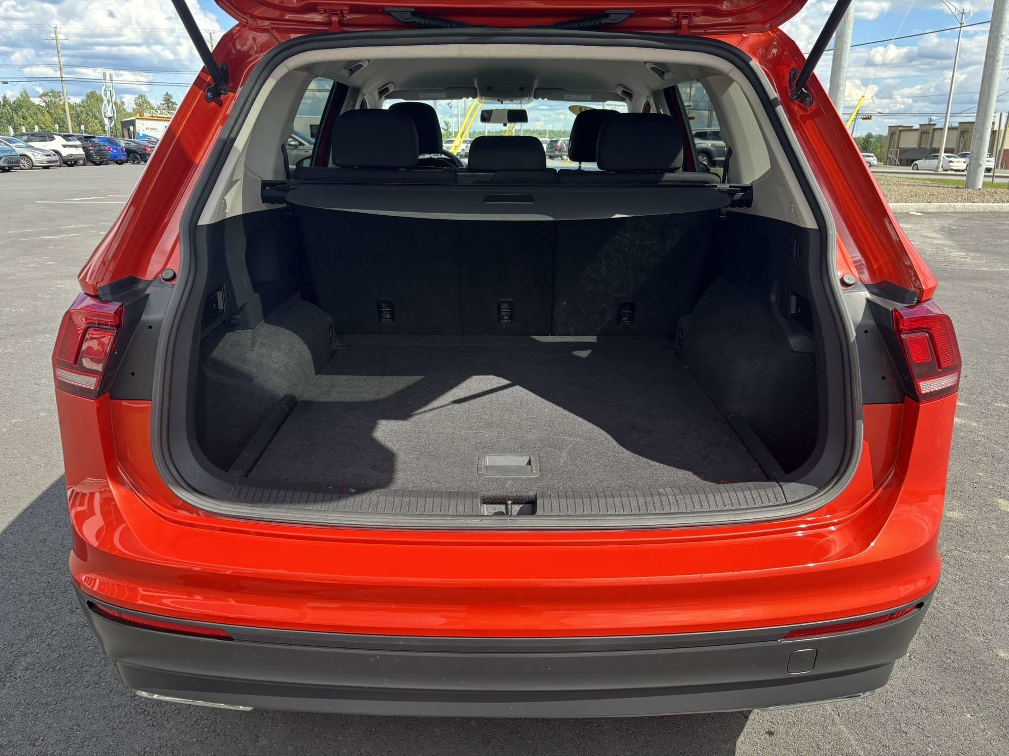Photo 2019 Volkswagen Tiguan Trendline 4MOTION #7