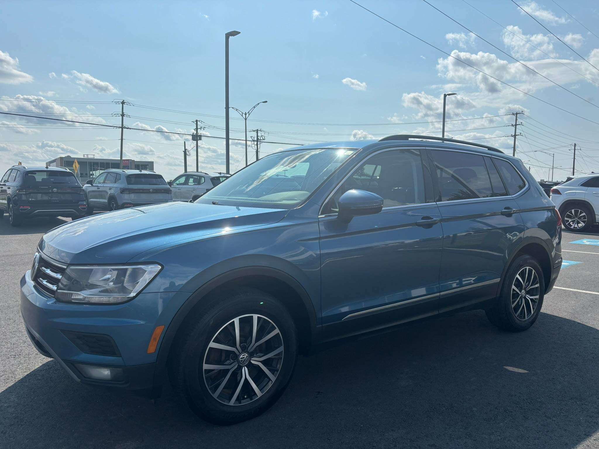 Photo Volkswagen Tiguan Comfortline 7 Places 2019 #3