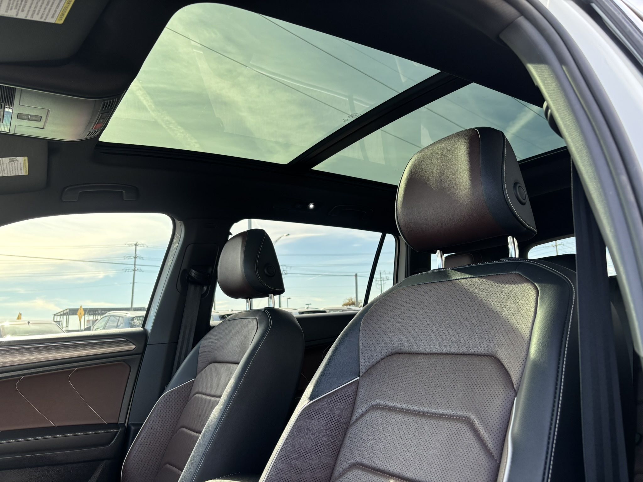 2022 Volkswagen Tiguan Highline R-Line 4MOTION