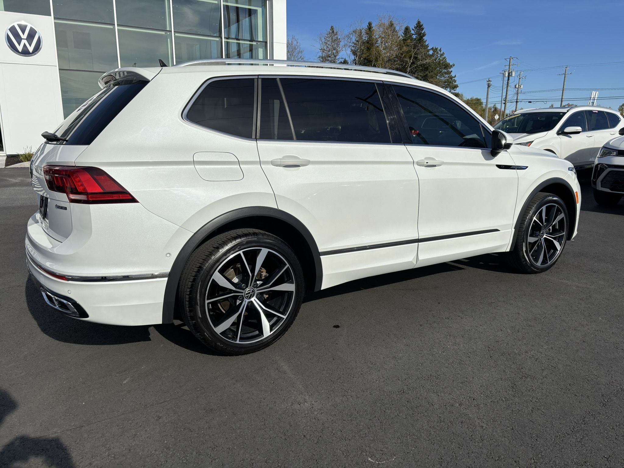 2022 Volkswagen Tiguan Highline R-Line 4MOTION