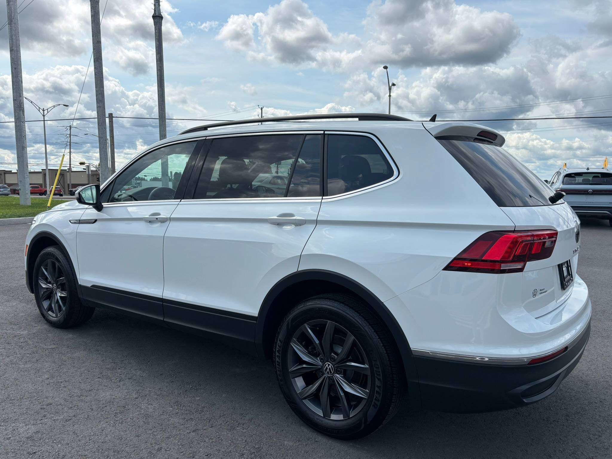 Photo Volkswagen Tiguan Comfortline 2023 #5