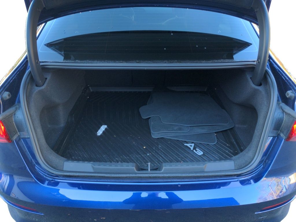 Audi A3 Komfort ! Leather, AWD! Fresh Trade! 2022