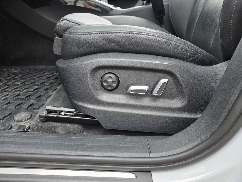 2017 Audi Q5 2.0L PREMIUM PLUS